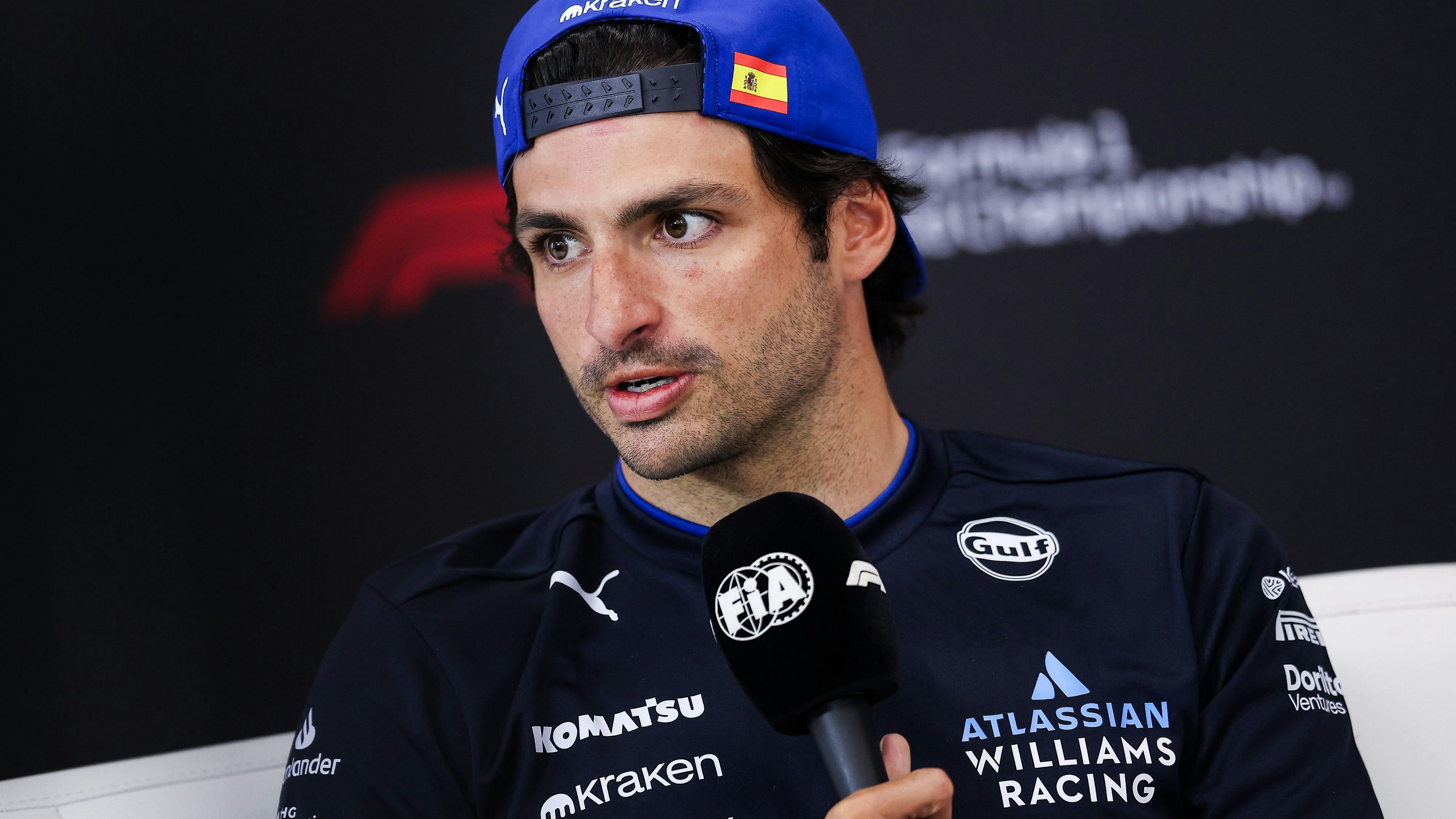 Formel-1-Star Carlos Sainz könnte schon die nächste Strafe kassieren. 