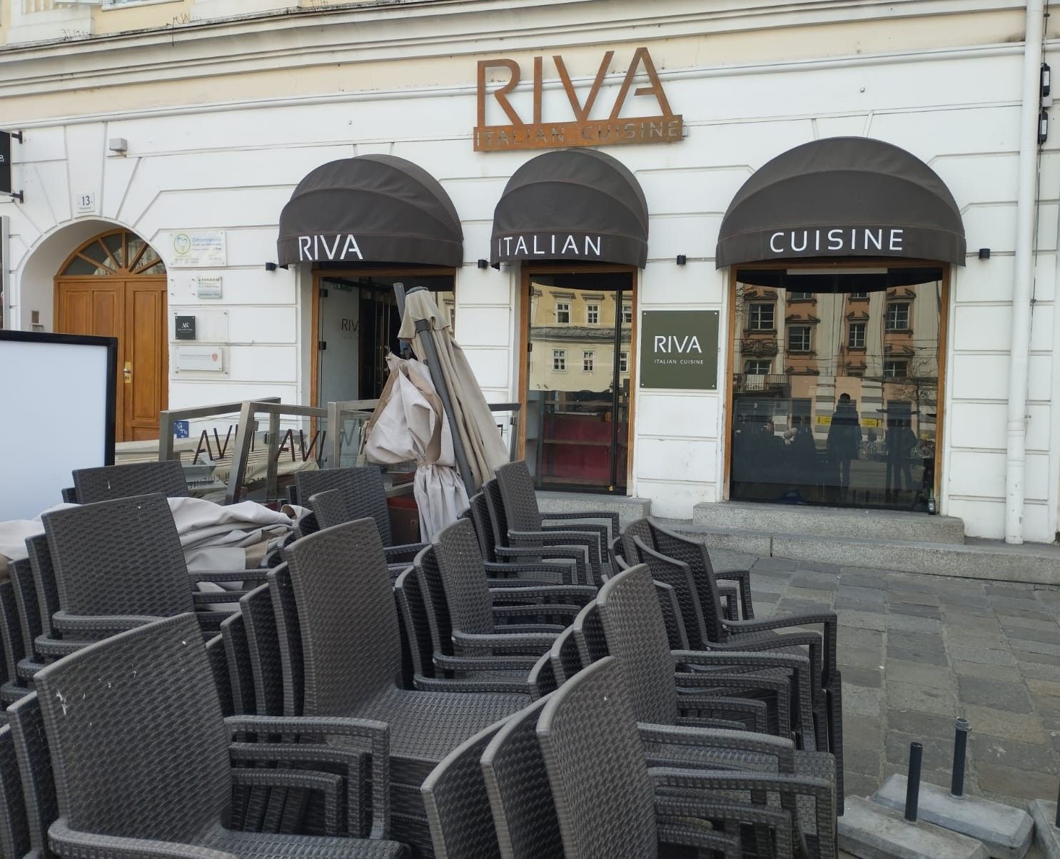Die geschlossene Pizzeria Riva am Linzer Hauptplatz bekommt bald einen Nachfolger.
