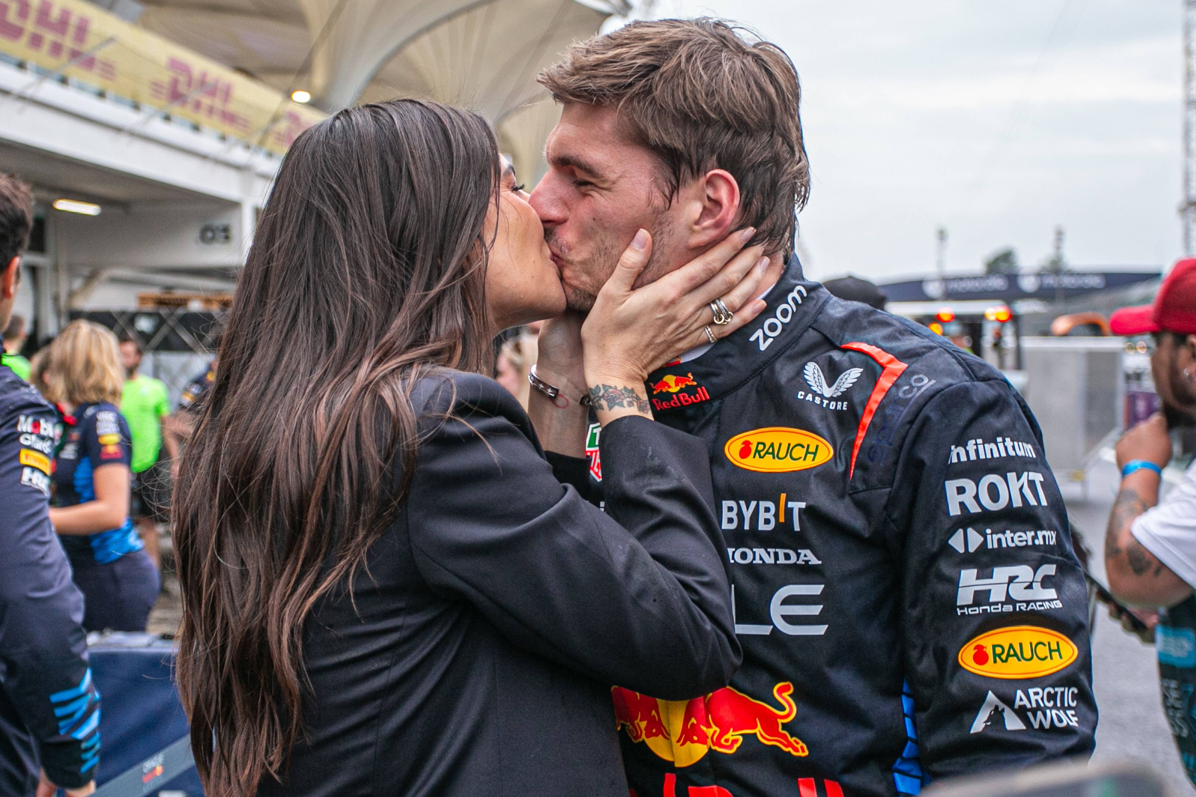 Formel-1-Star Max Verstappen und seine Partnerin Kelly Piquet. 
