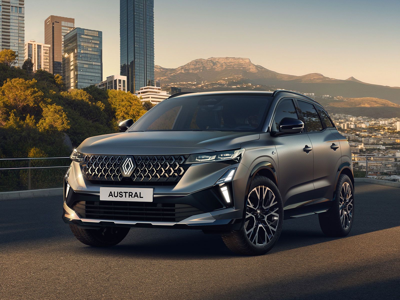 Die neue Frontpartie lässt den Austral nun noch moderner und sportlicher wirken.