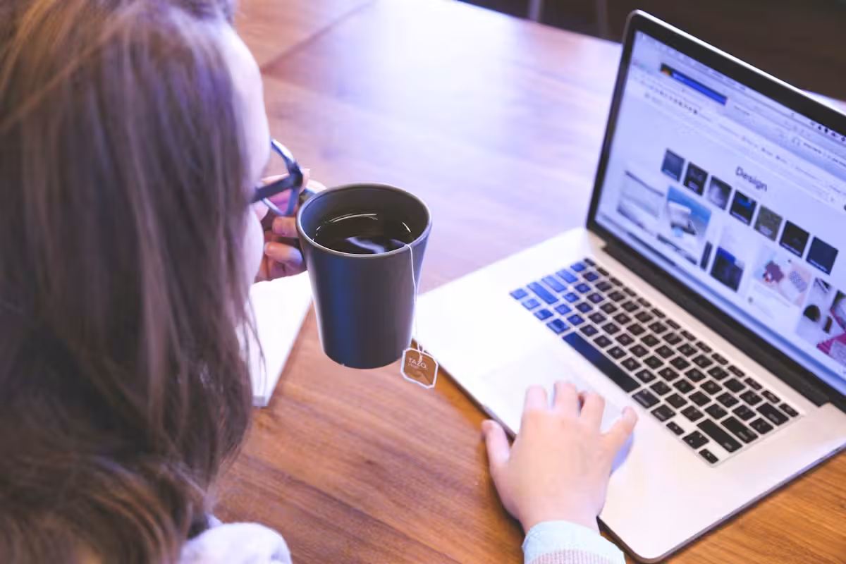 Dank KI-Tools wird das Erstellen von Präsentationen entspannter.