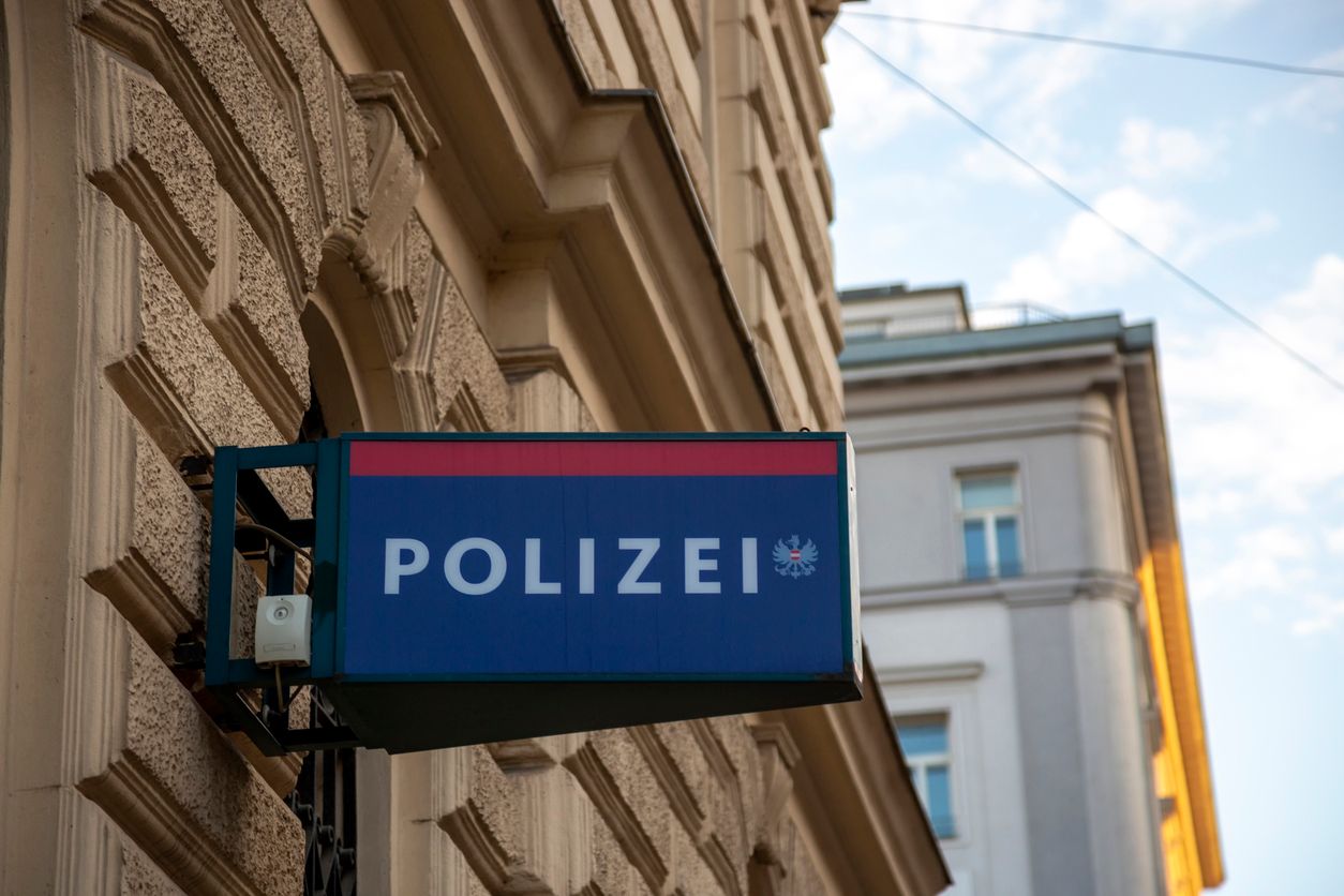 Erst um 22 Uhr durfte der 81-Jährige wieder gehen. (Symbolbild)