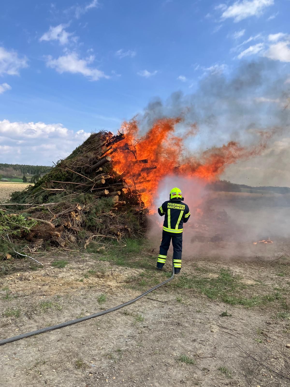 Rund drei Stunden war die Feuerwehr im Einsatz.