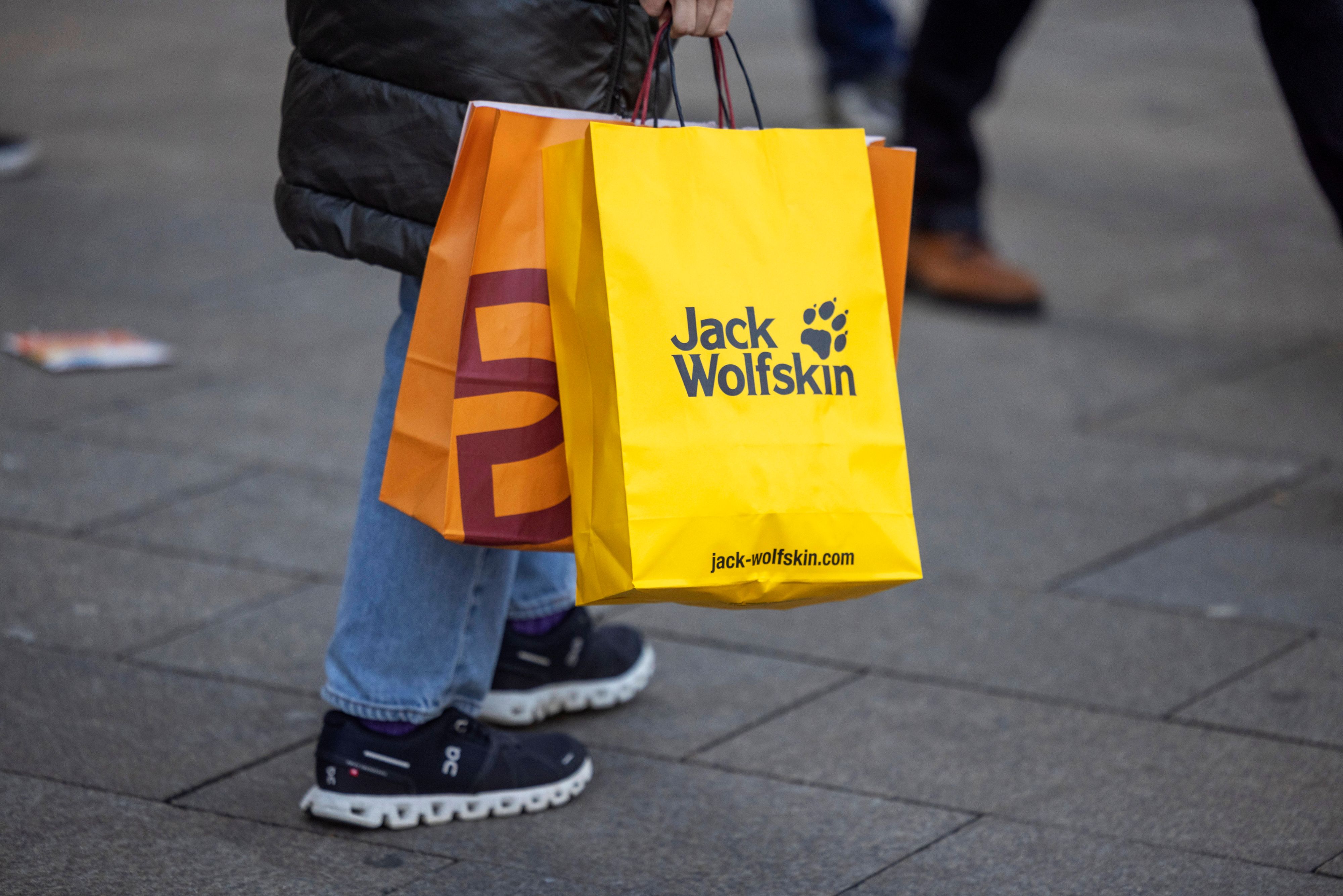 Der bisherige Eigentümer Topgolf Callaway aus Kalifornien verkauft Jack Wolfskin an den Konzern Anta Sports