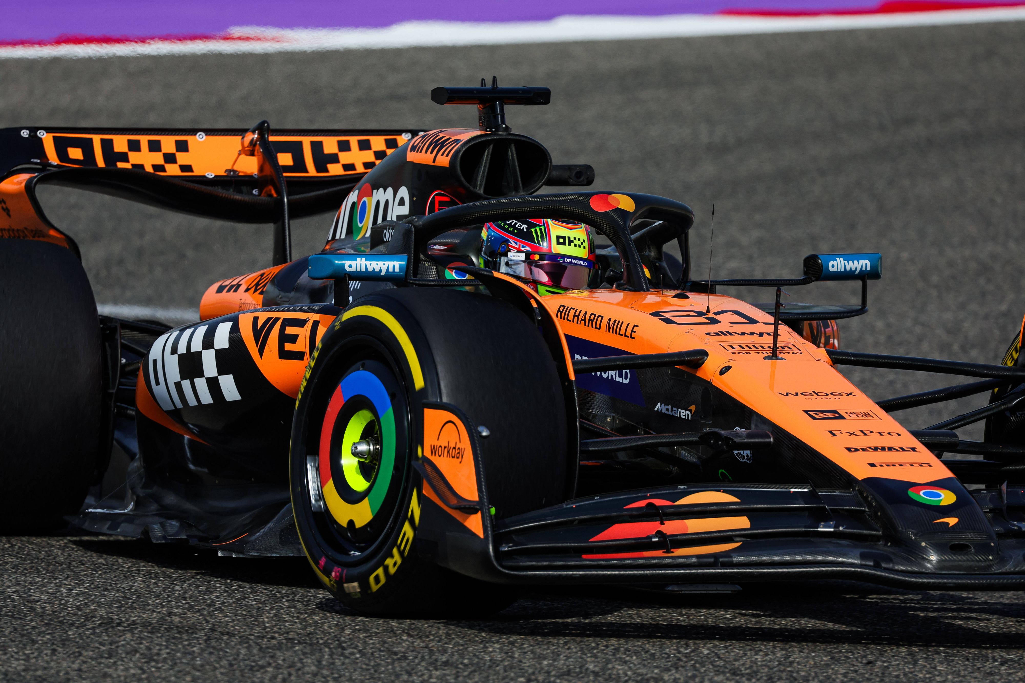 Der Heckflügel des McLaren sorgt für Gesprächsstoff.