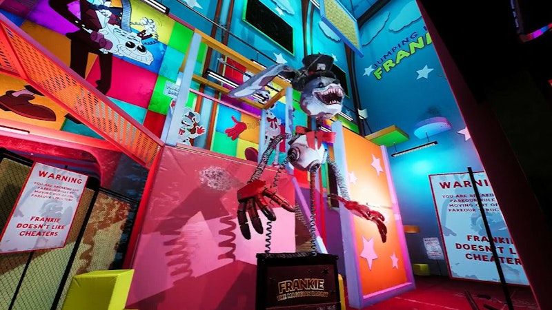 Am PC räumte "Finding Frankie" bei seinem Erscheinen im Jahr 2024 sensationelle Bewertungen ab, nun ist das Horror-Spiel des Entwicklers Superlou ...