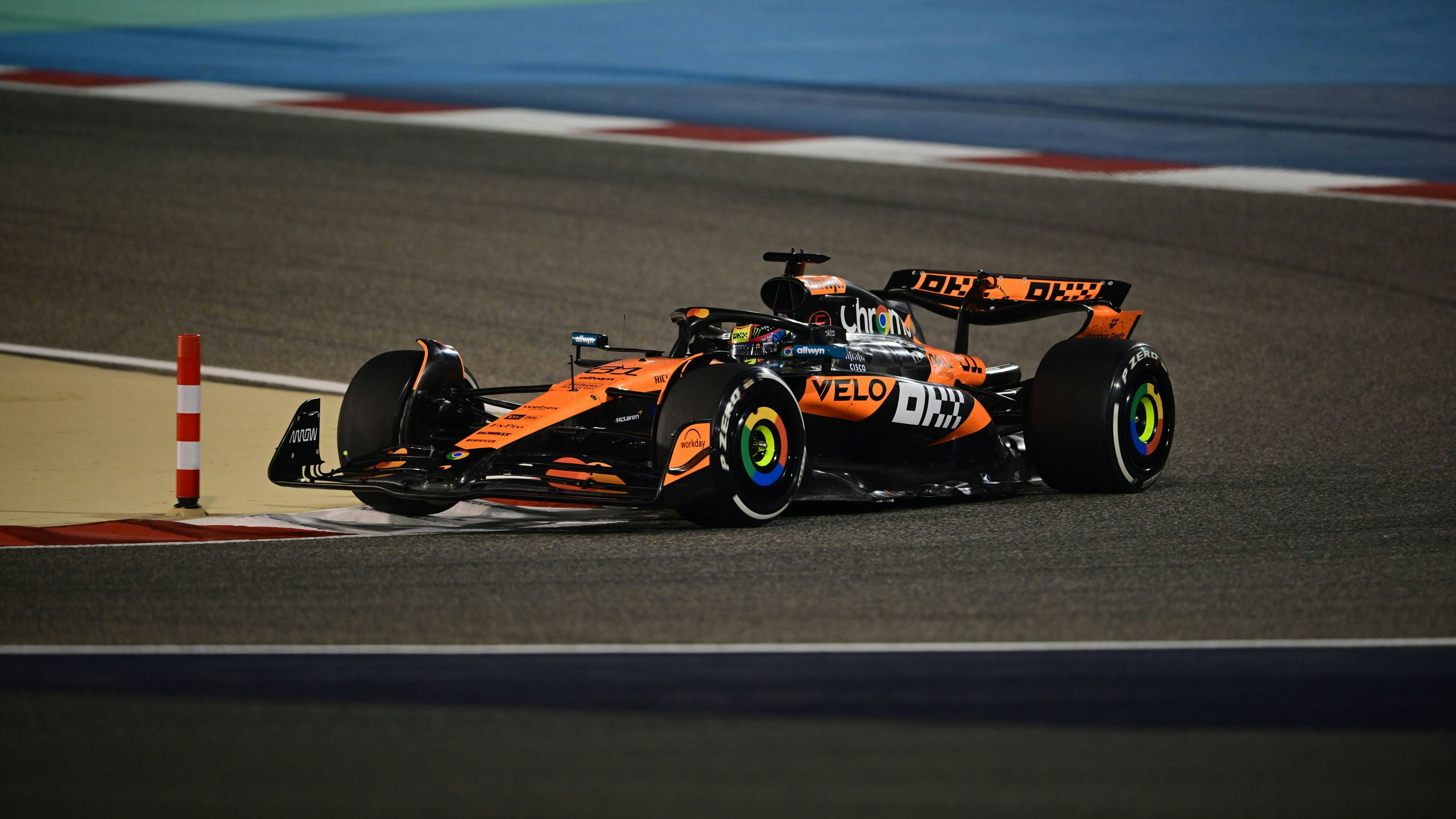 McLaren-Mann Oscar Piastri. 