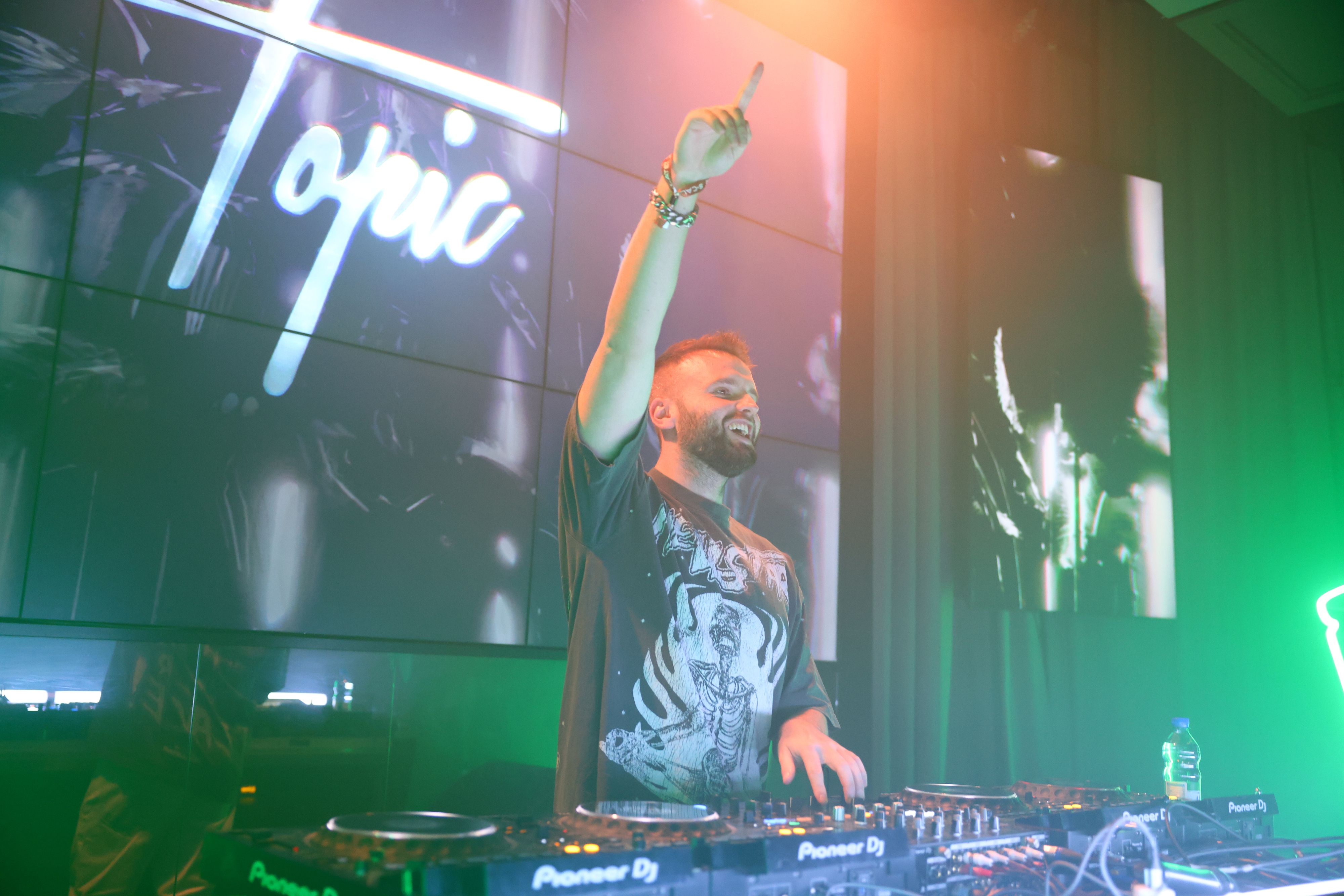 Hauptact DJ Topic brachte die Hütte ordentlich zum Beben. 