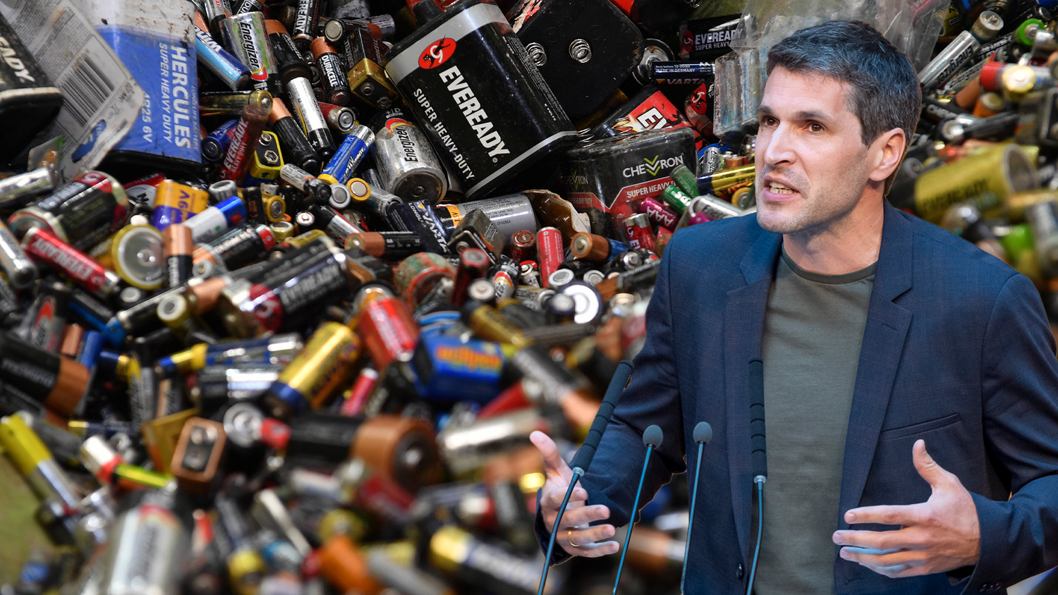 Grünen-Umweltsprecher Lukas Hammer setzt sich für ein neues Pfandsystem ein.