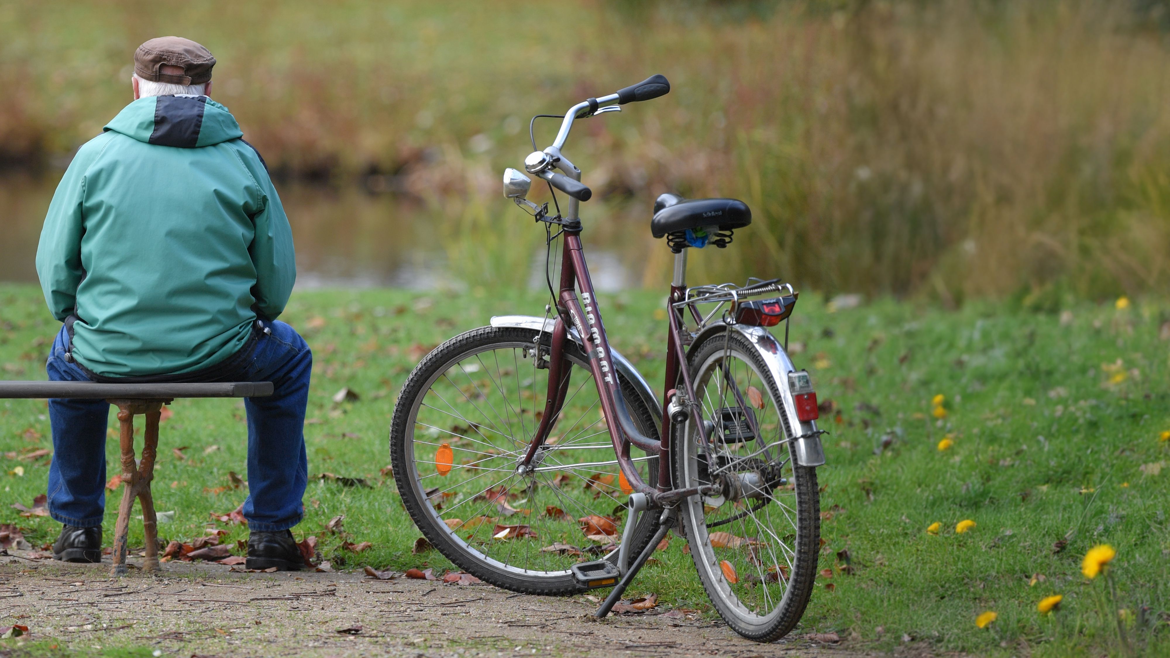 Peter D. möchte 235 Euro Parkstrafen für Christine Andres übernehmen.