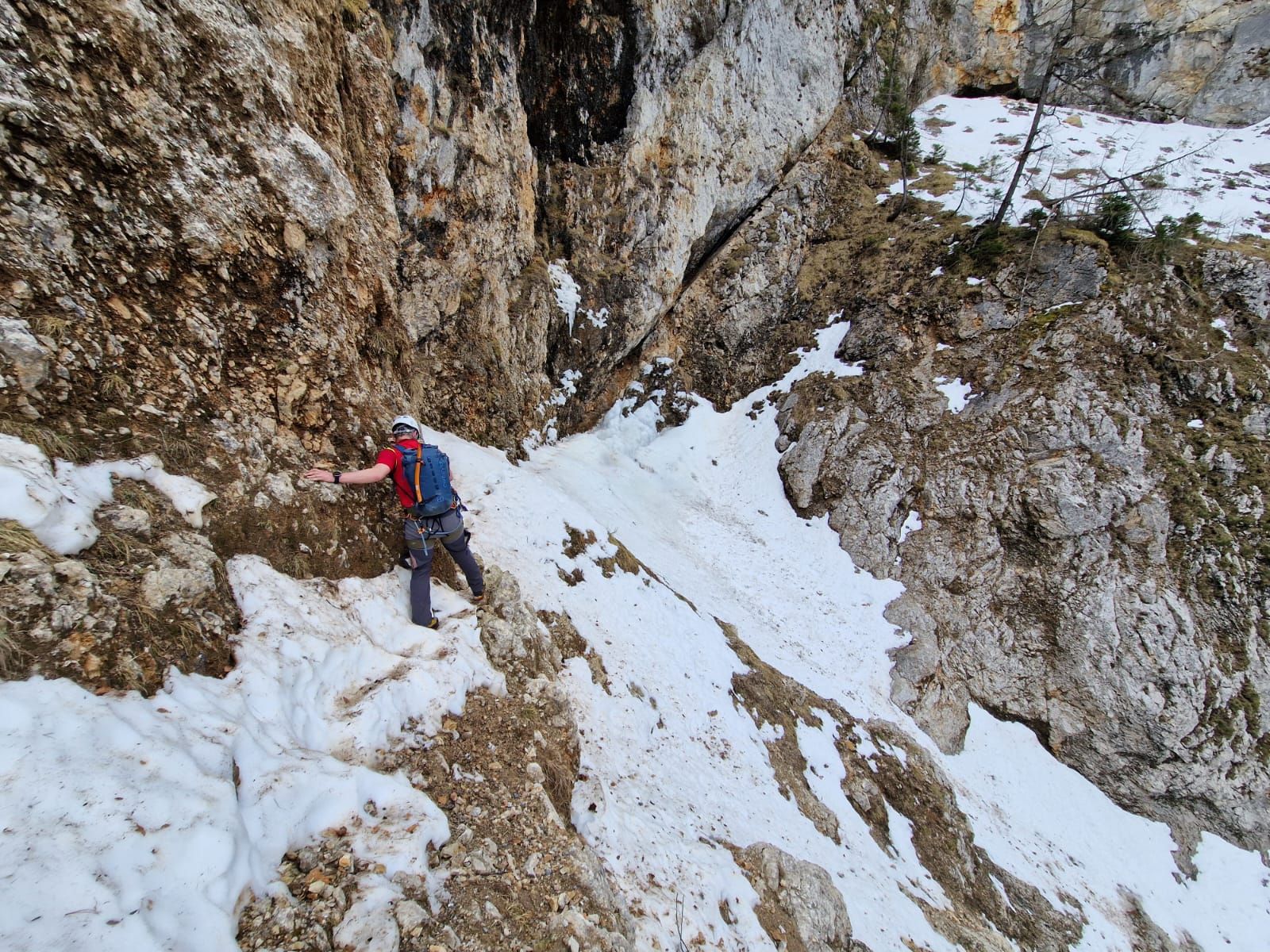 Einsatz für die Bergrettung am Alpenvereinssteig auf der Rax.
