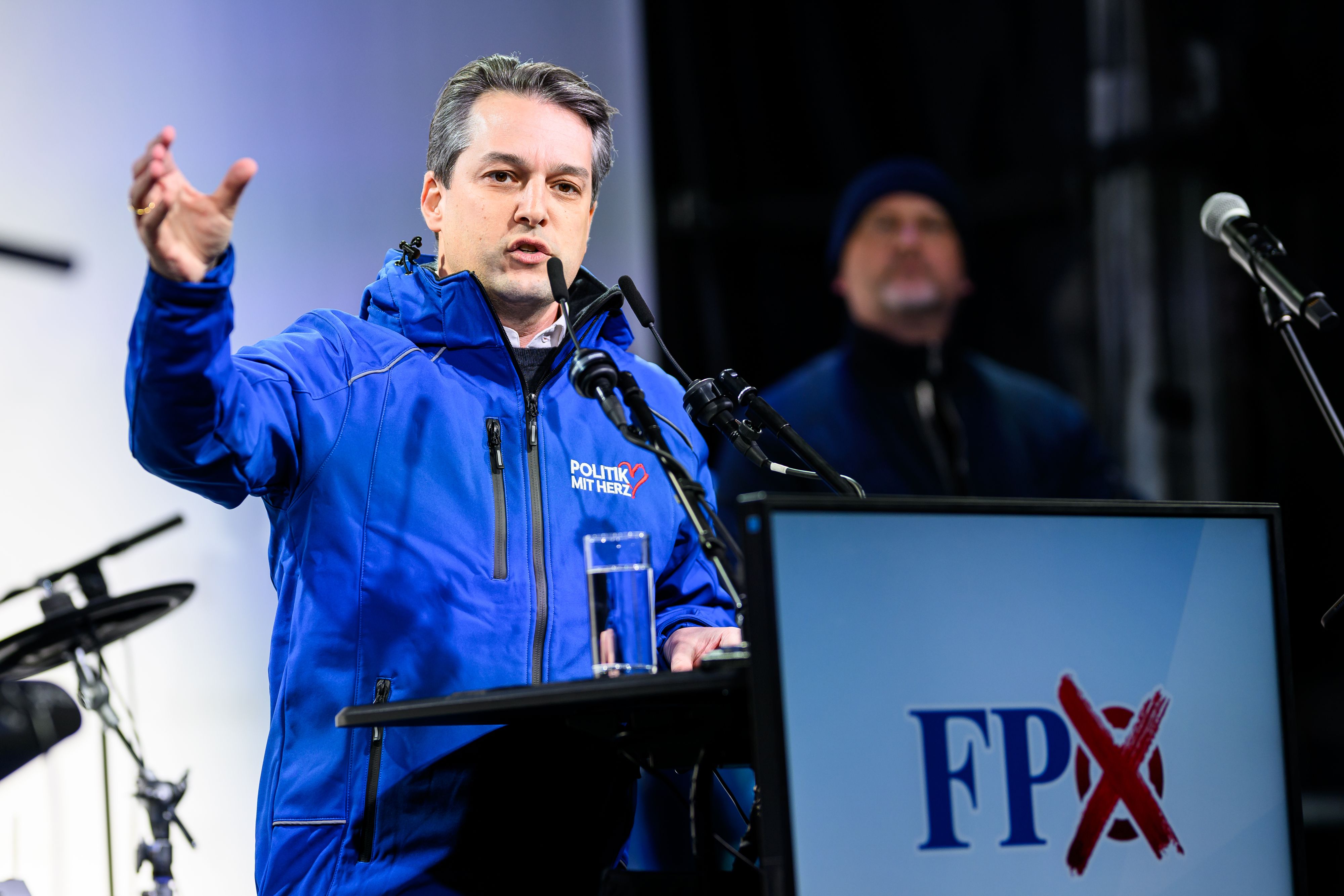 Wiens FPÖ-Chef Dominik Nepp teilt in einem Wut-Brief gegen SPÖ-Bürgermeister Michael Ludwig aus. 