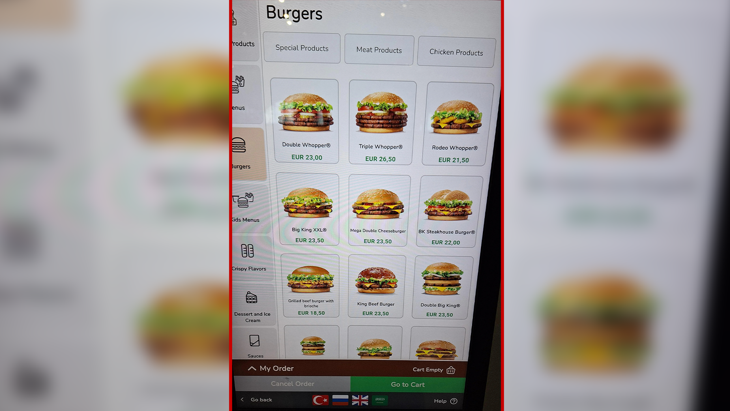 Die Preistafel des Burger King am Flughafen Istanbul (Bild) zeigt die übermäßig teuren Preise.