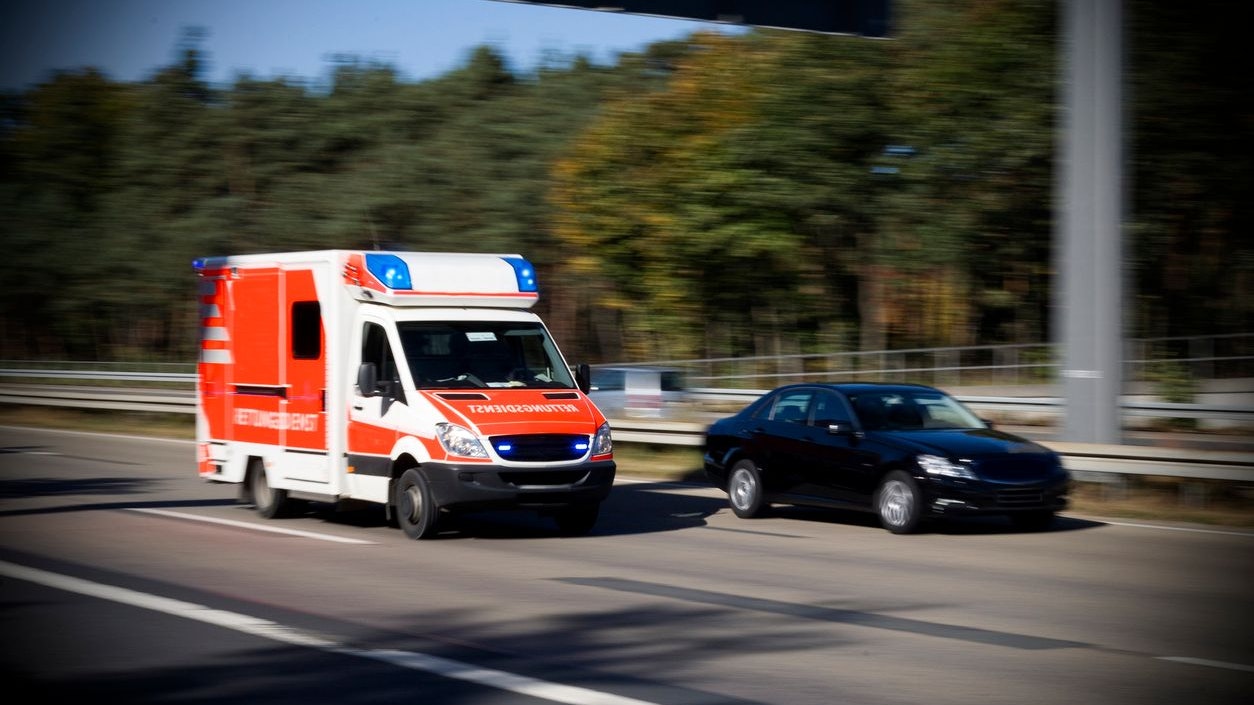 Der Mann kollabierte bei seiner Festnahme und verstarb im Spital. (Symbolbild)