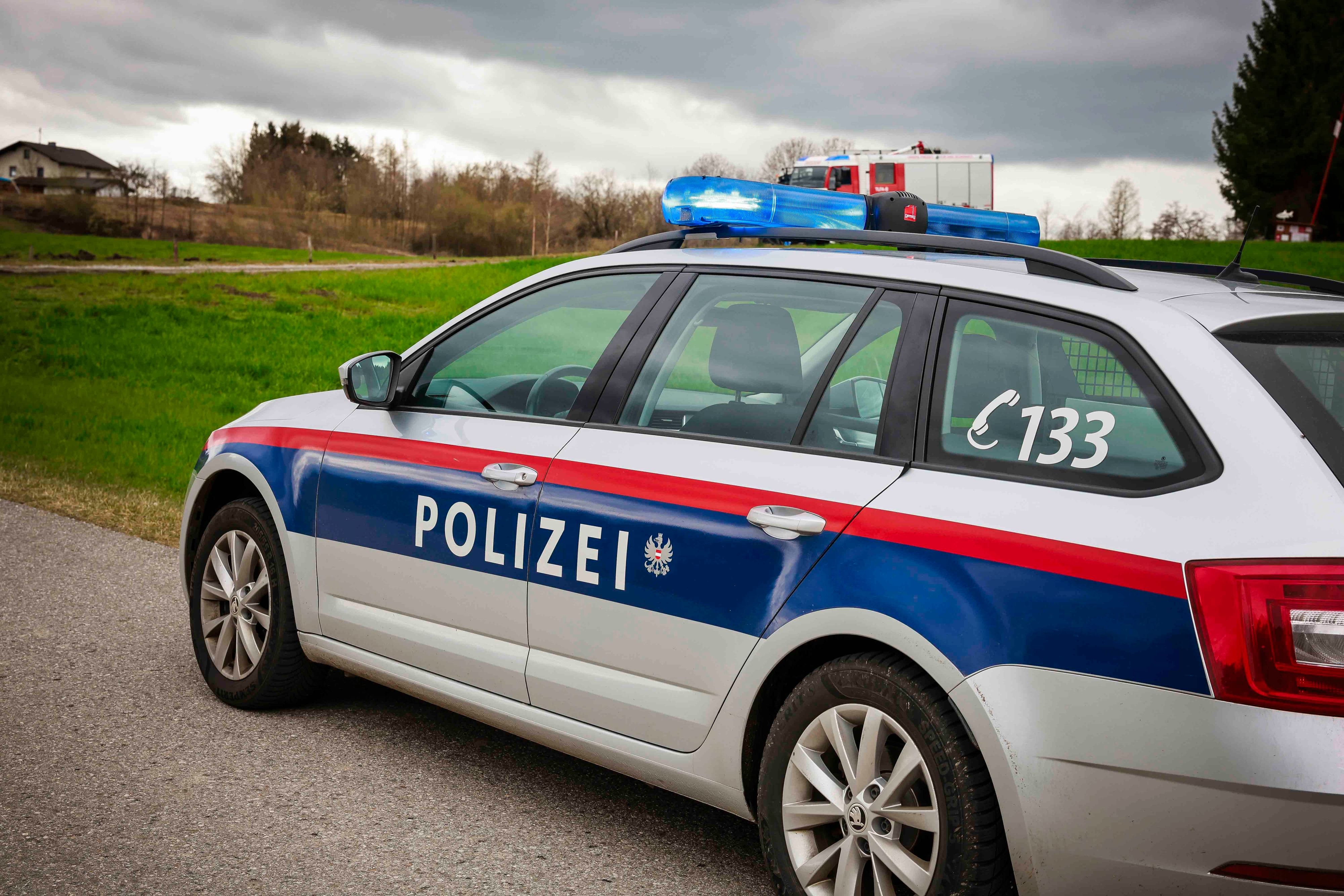 Die Polizei nahm dem 22-Jährigen an Ort und Stelle den Führerschein ab. (Symbolbild)