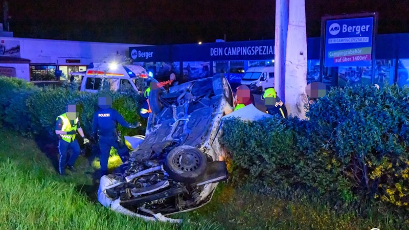 Der 15-Jährige hatte zwei Freunde (17 und 19) an Bord und dürfte mit überhöhter Geschwindigkeit unterwegs gewesen sein.