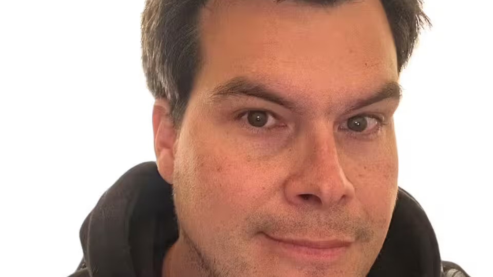 Mit seinen 1,88 Metern ist sich Bo (40) bewusst, dass er nachts einschüchternd wirken kann.