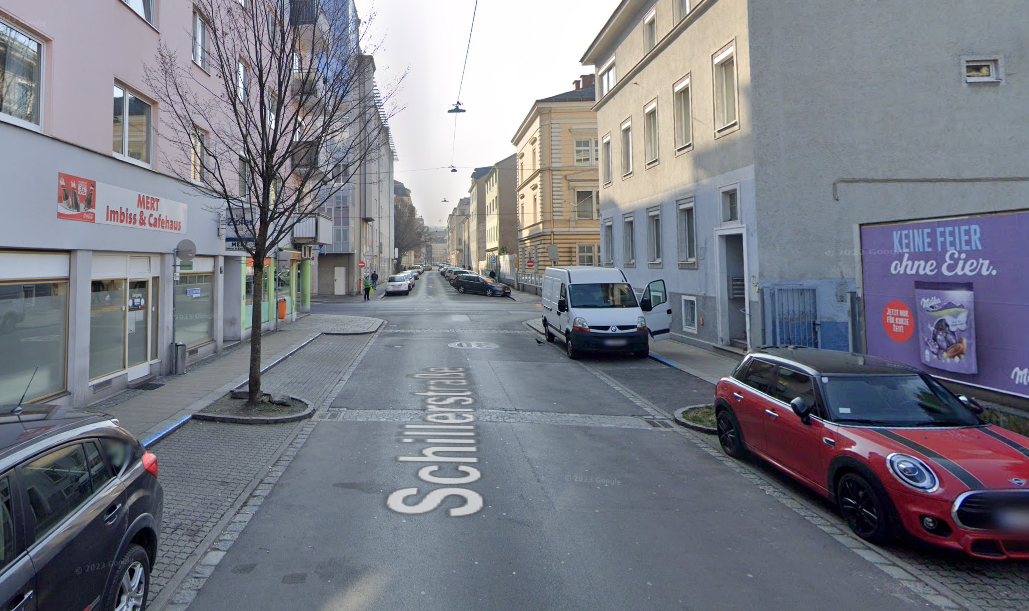 Der sturzbetrunkene Mann verunglückte mit einem Scooter in der Schillerstraße in Linz. (Archivbild)