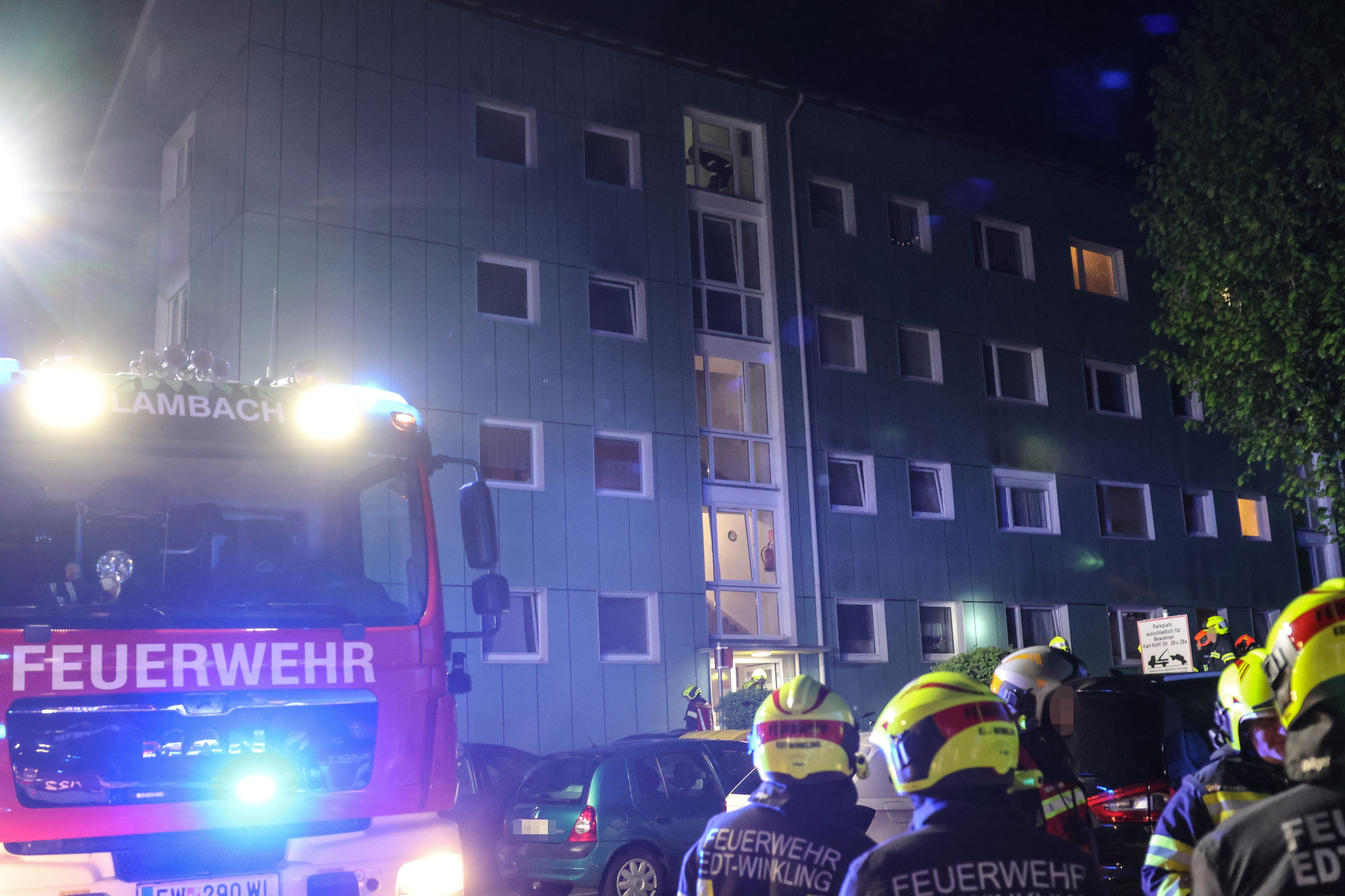 Sechs Feuerwehren waren in der Nacht auf Mittwoch in Lambach (Bez. Wels-Land) im Einsatz.