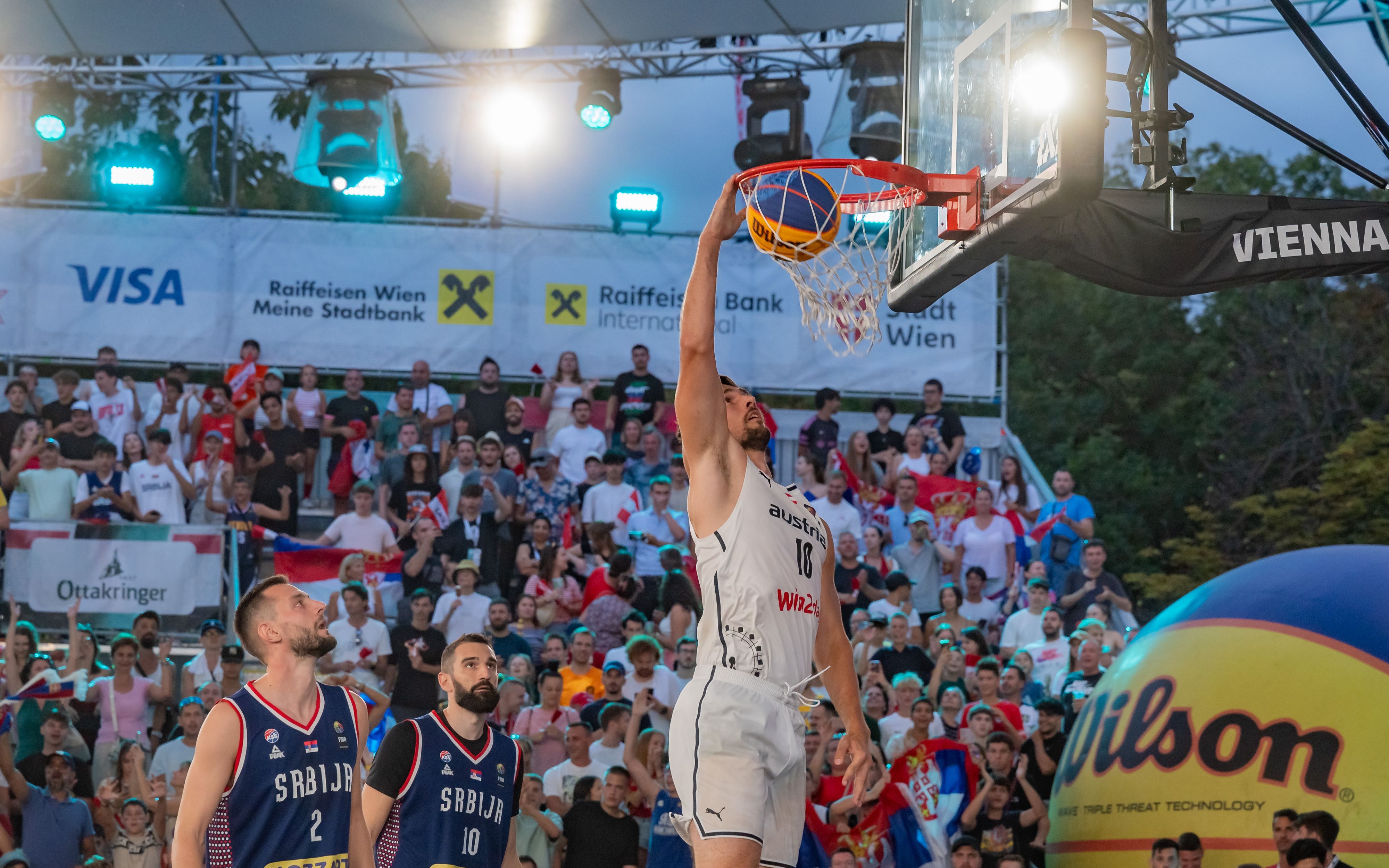 Heute.at - Trendsport in Wien: 3x3-Basketball am Heumarkt