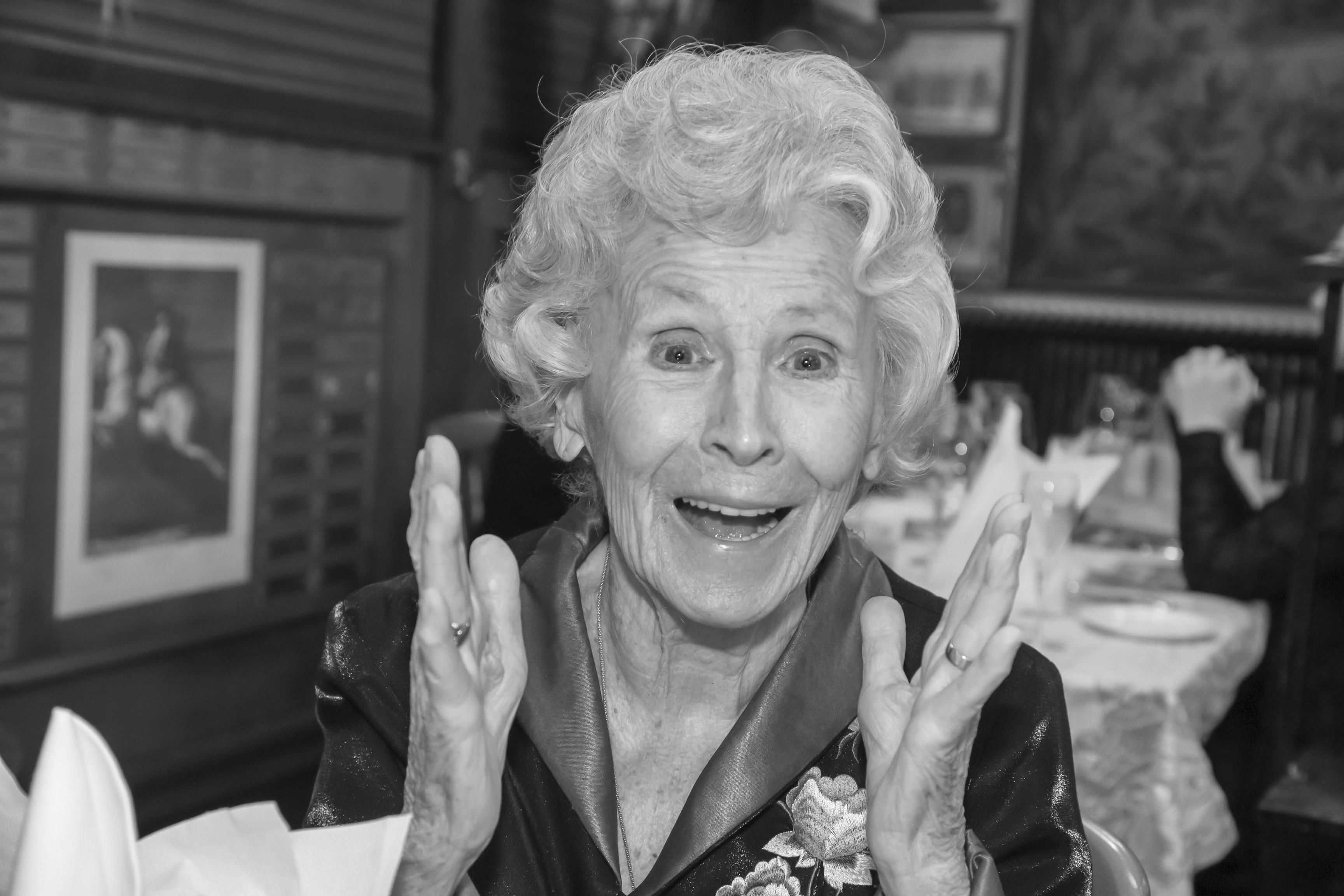 Waltraut Haas ist mit 97 Jahren gestorben. 2022 feierte sie noch im Marchfelderhof.