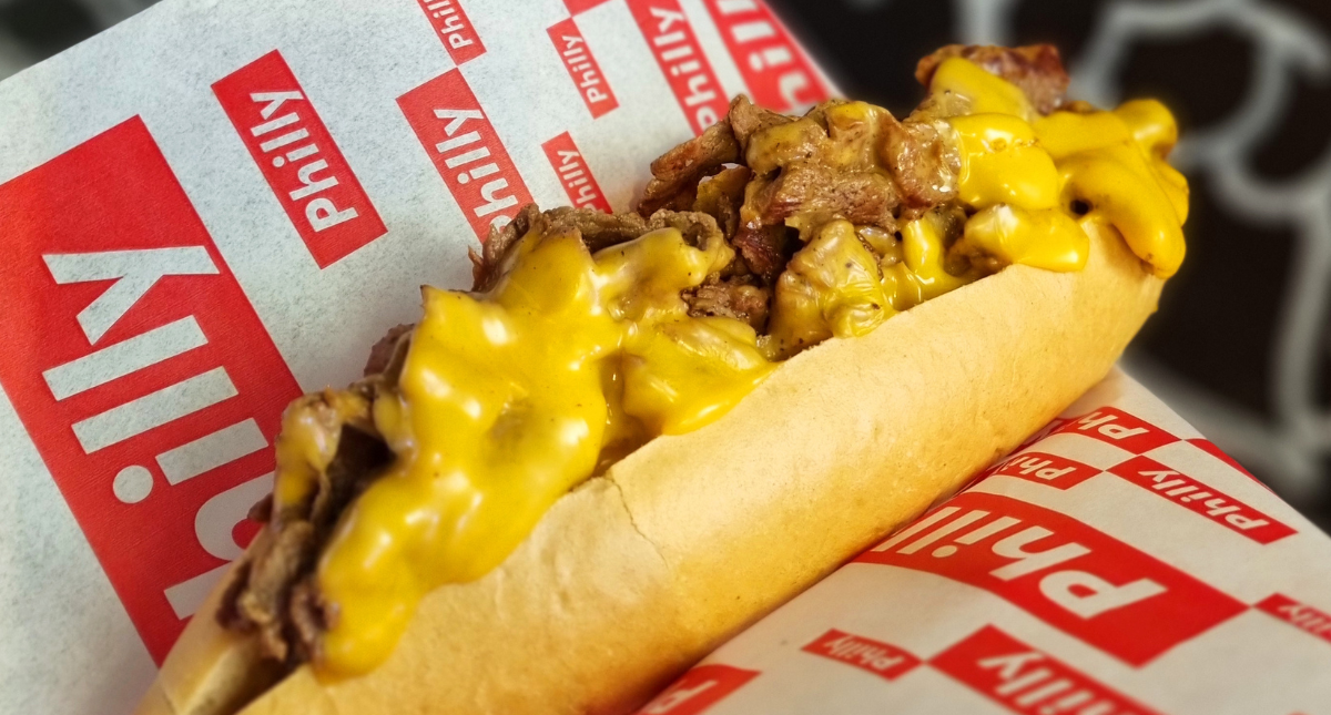 Zur Eröffnungsfeier gibt es in der neuen Philly Vienna Filiale gratis Cheesesteak Sandwiches.