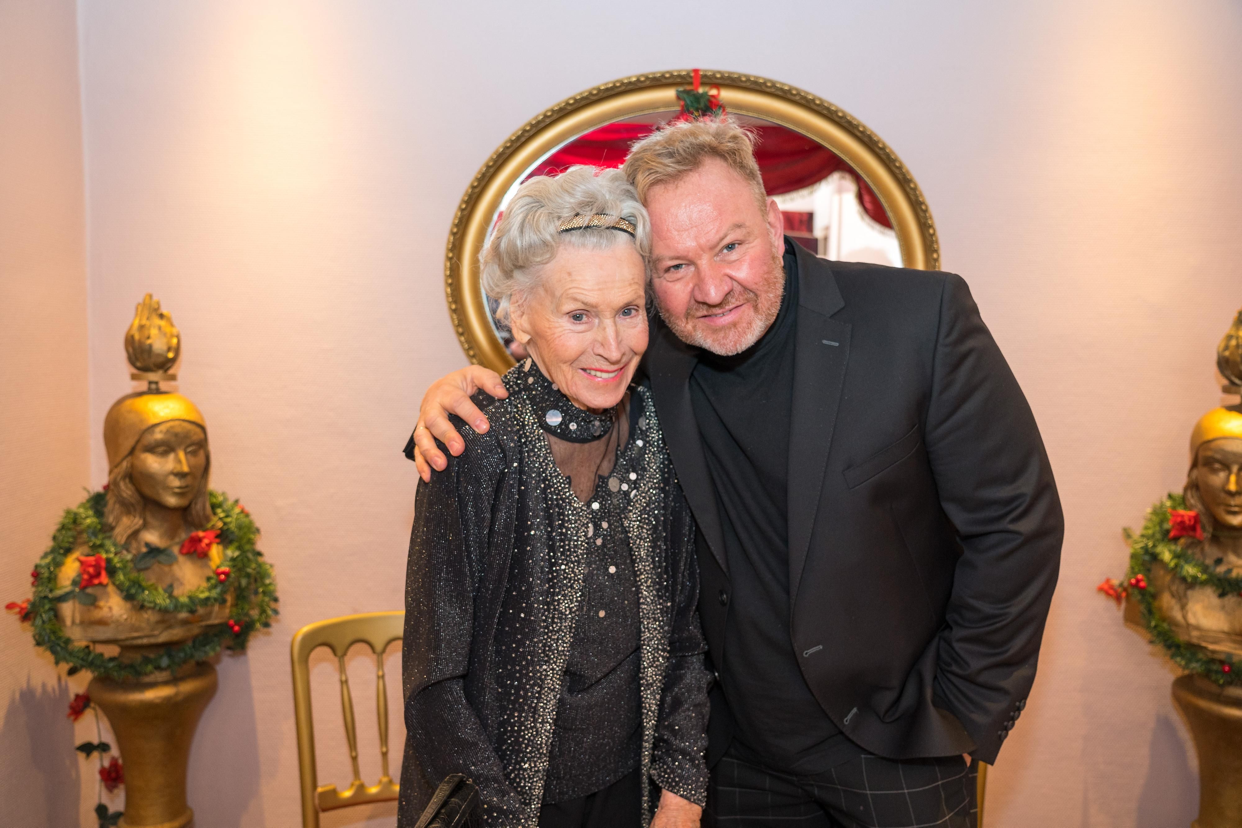 Waltraut Haas mit ihrem Sohn Marcus Strahl