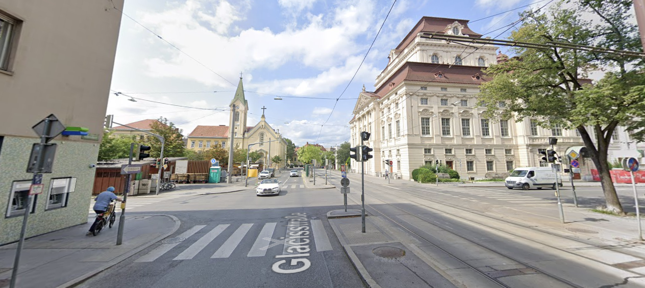 Blick in die Glacisstraße in der Grazer Innenstadt