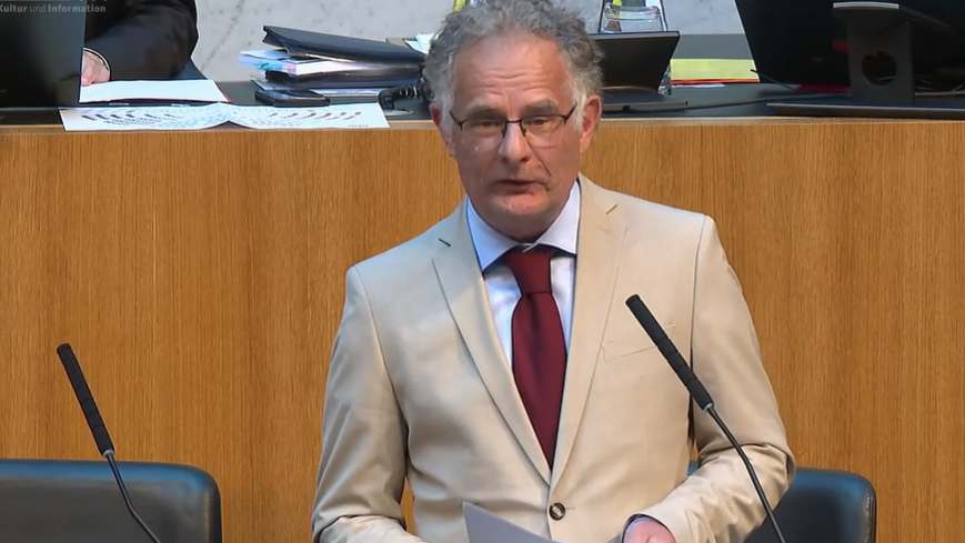 Markus Marterbauer betonte, dass das Geld für milliardenschwere Klimaförderungen nicht mehr da ist.