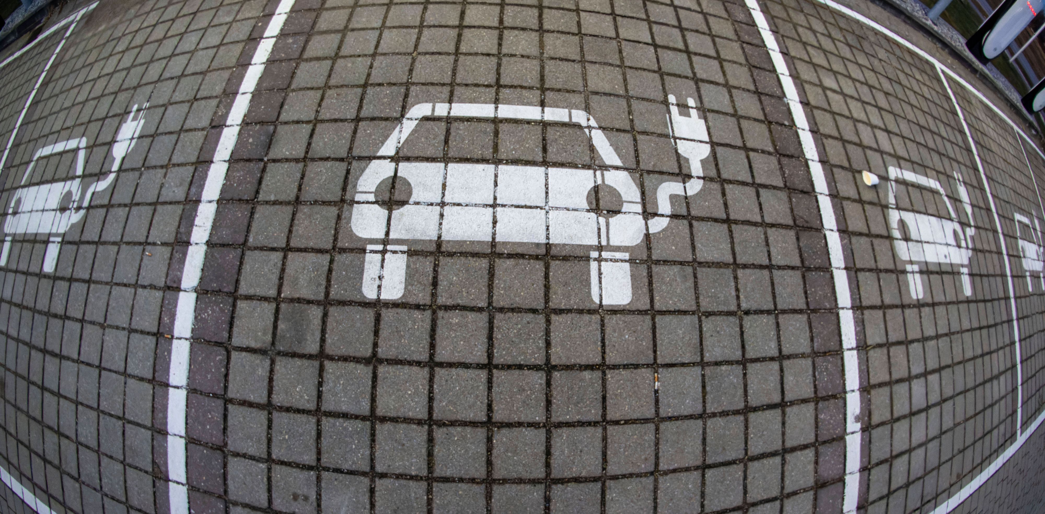 Mit der Entwicklung von Multi-Megawatt-Schnellladestationen ist dem AIT Austrian Institute of Technology ein Gamechanger gelungen.