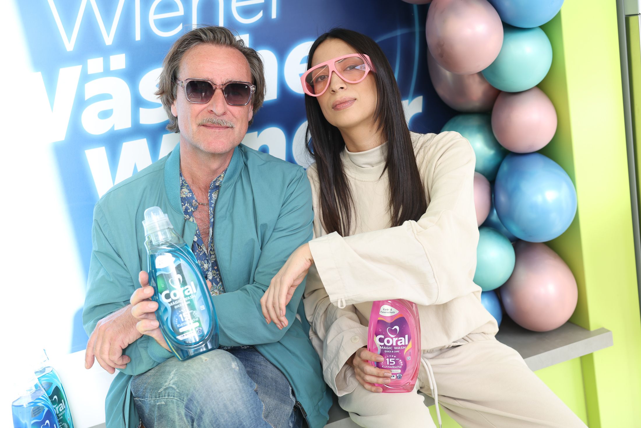 Andie Gabauer und Miriam Pössnicker ließen sich die Wäsche waschen. 