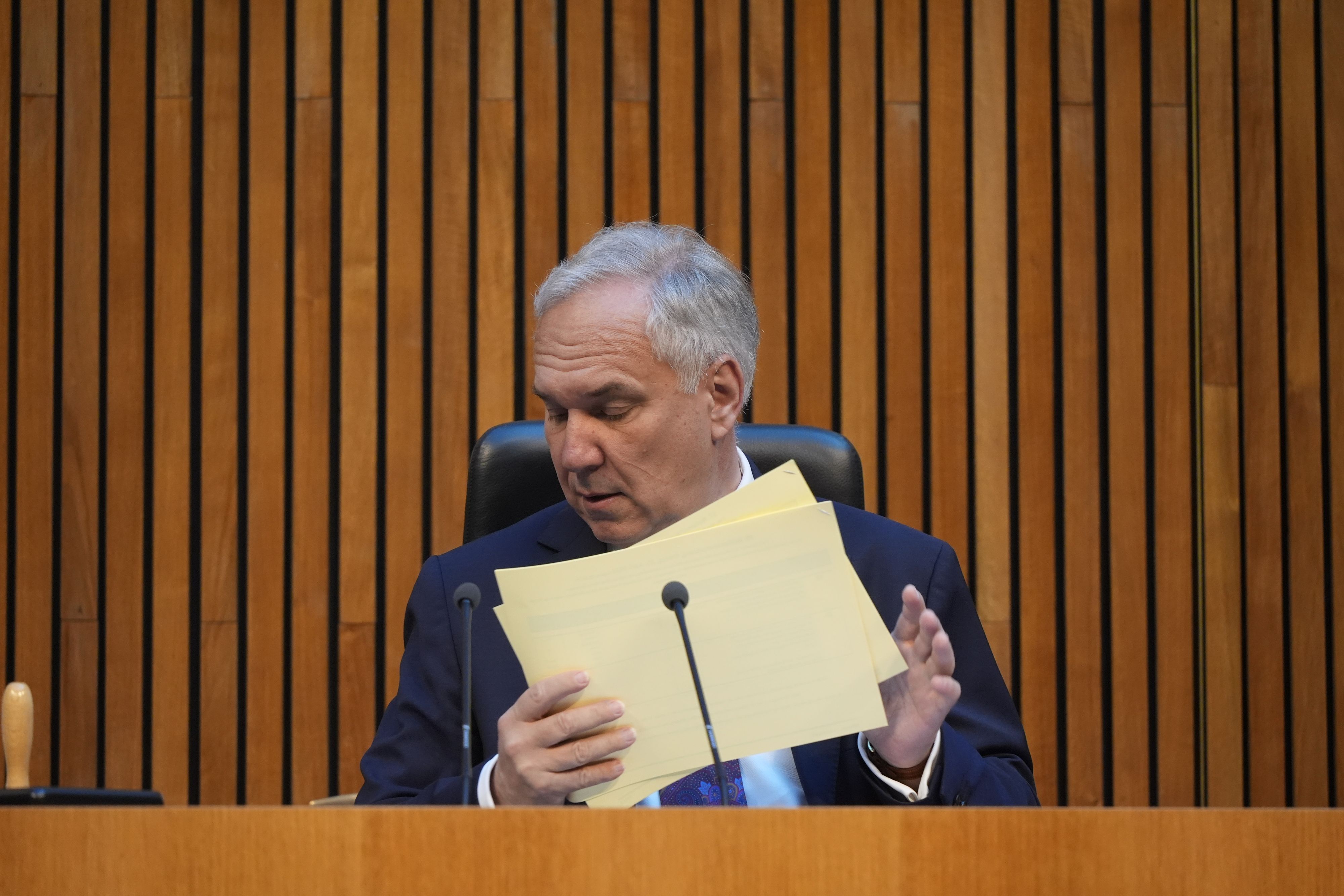 Einmal mehr kam harte Kritik an der Vorsitzführung von Walter Rosenkranz auf.