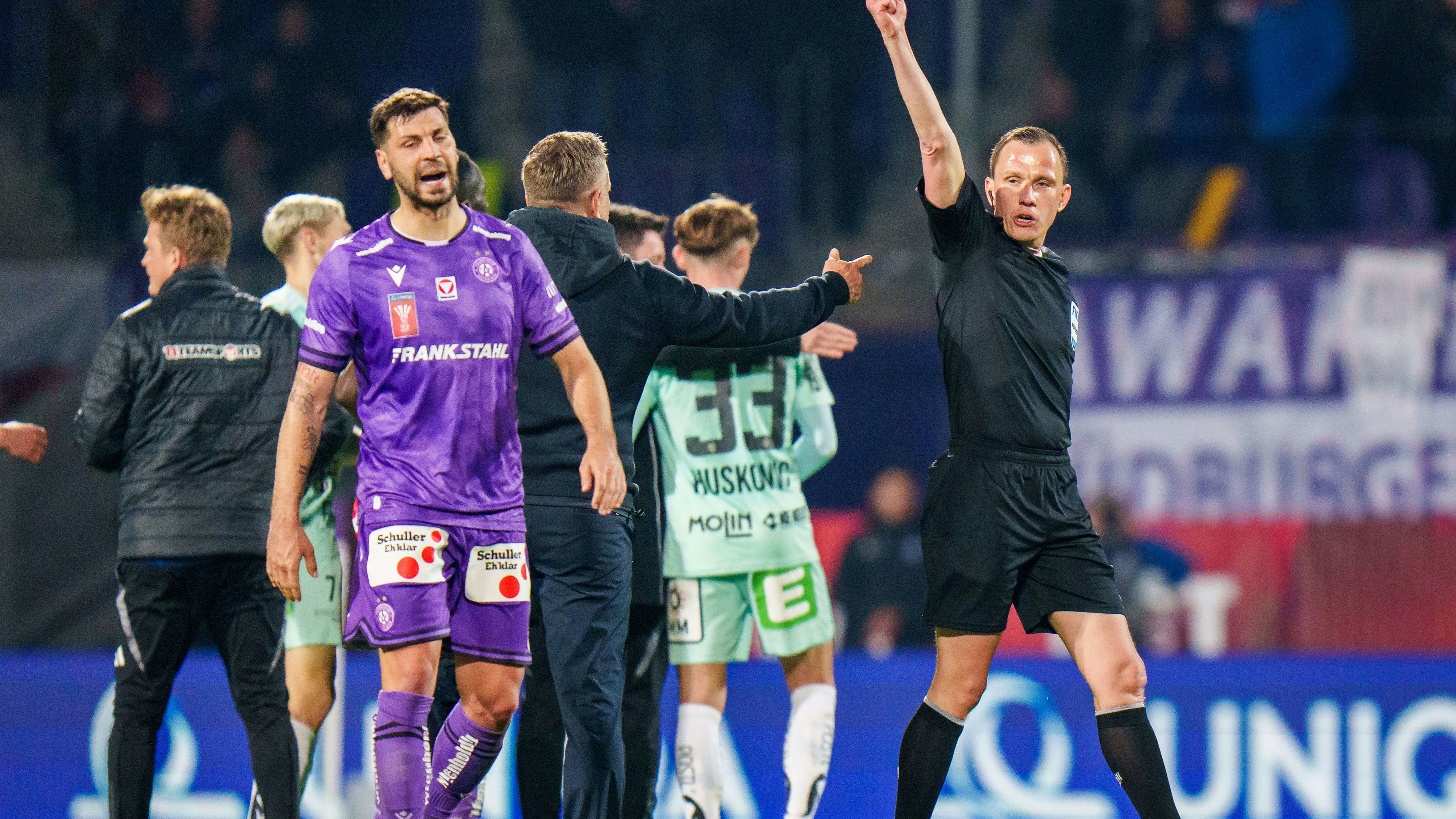 Die Bundesliga setzte Sebastian Gishamer als Schiedsrichter für das Schlagerspiel gegen Sturm Graz am Sonntag an. 