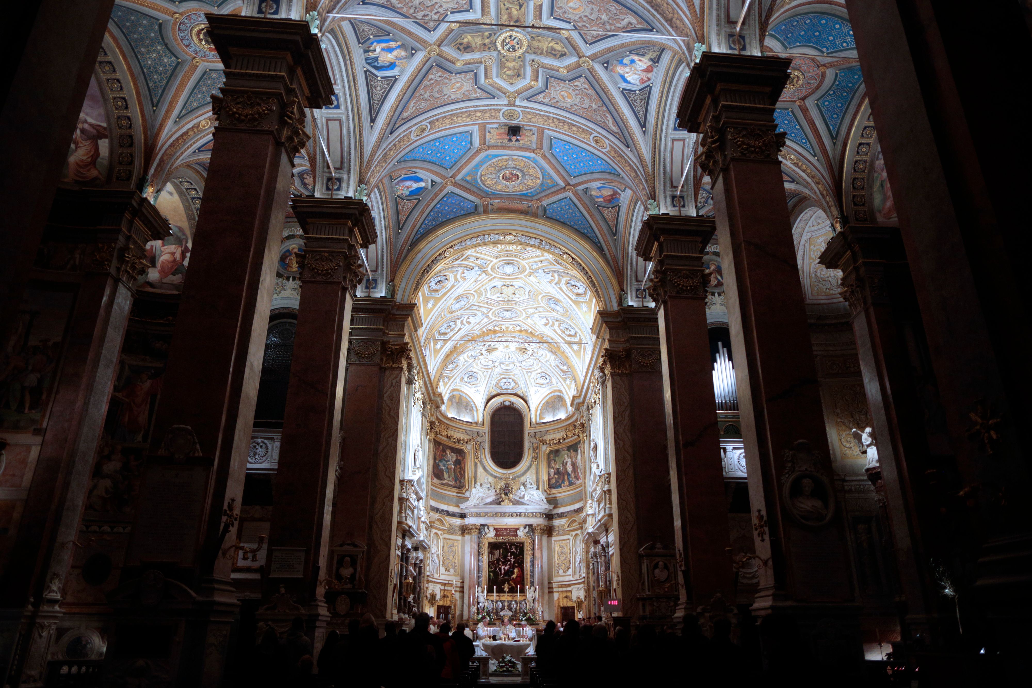 Heute.at - Österreicher feierte in Rom Messe für Papst Franziskus
