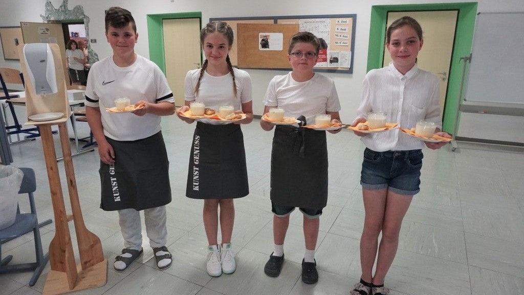 Auch heuer wird man von den Kindern den ganzen Abend perfekt unterhalten und verköstigt.