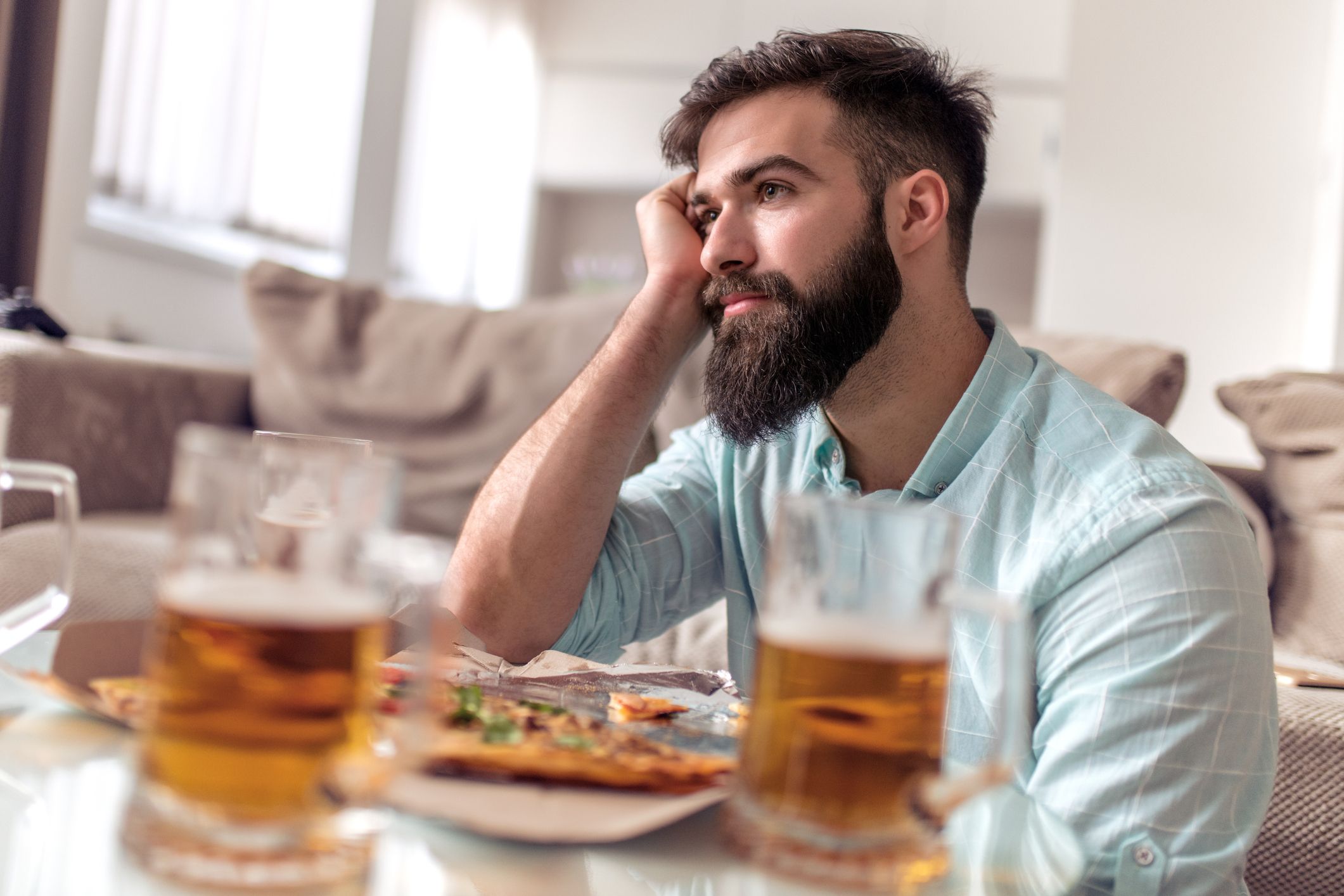 Verzweifelt sind nicht nur die Gäste, auch die Betreiber müssen wieder Preissprünge verdauen.
