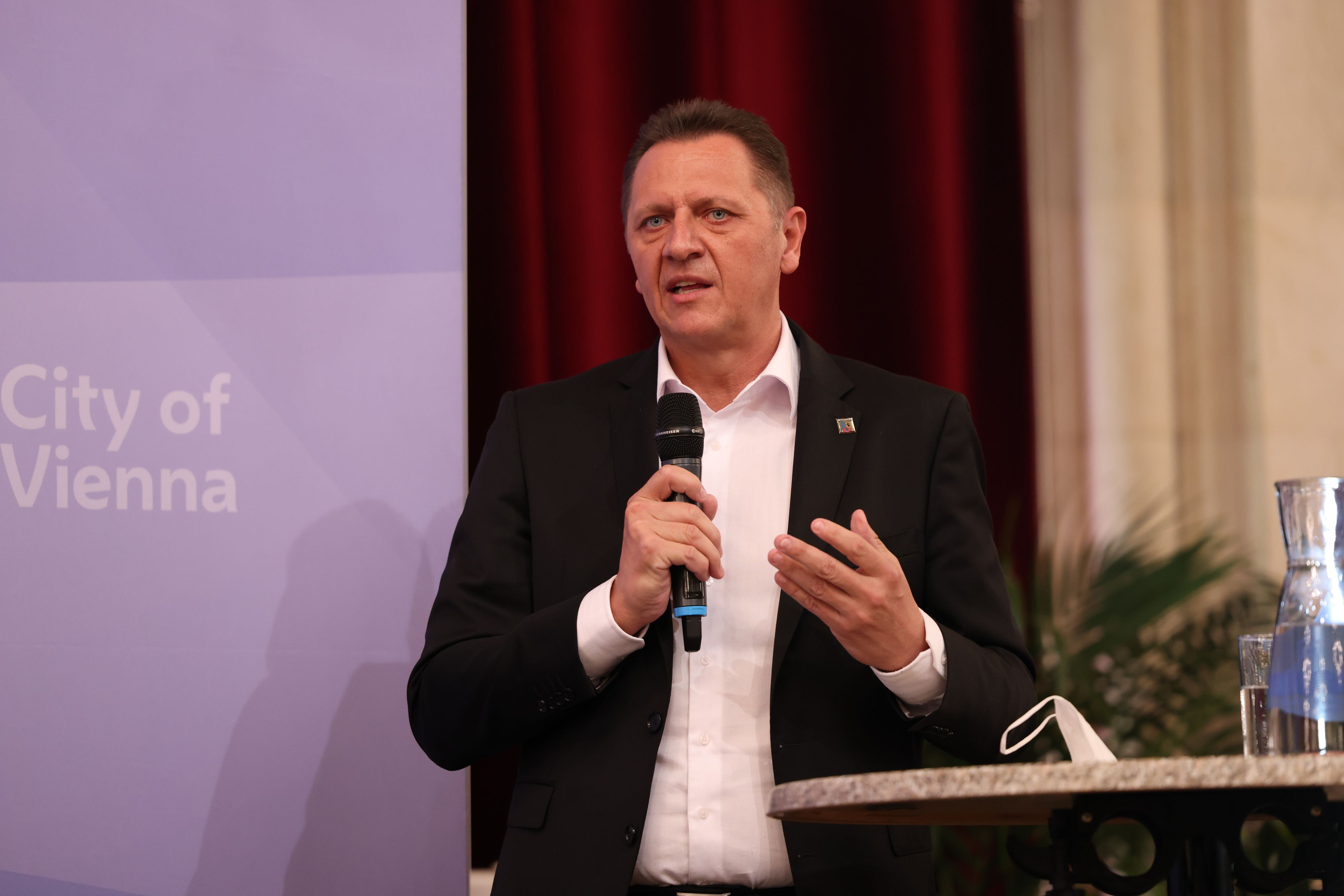 Thomas Steinhart bleibt in Wien-Simmering Bezirksvorsteher.