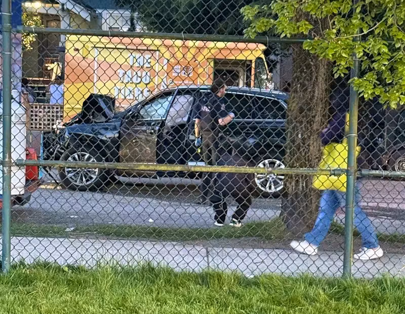 In Vancouver wurden mehrere Menschen getötet, als ein Auto in eine Menschenmenge fuhr.