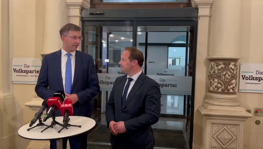 Über den Ausgang der Regierungsverhandlungen sind Markus Figl (rechts) und Daniel Resch enttäuscht.
