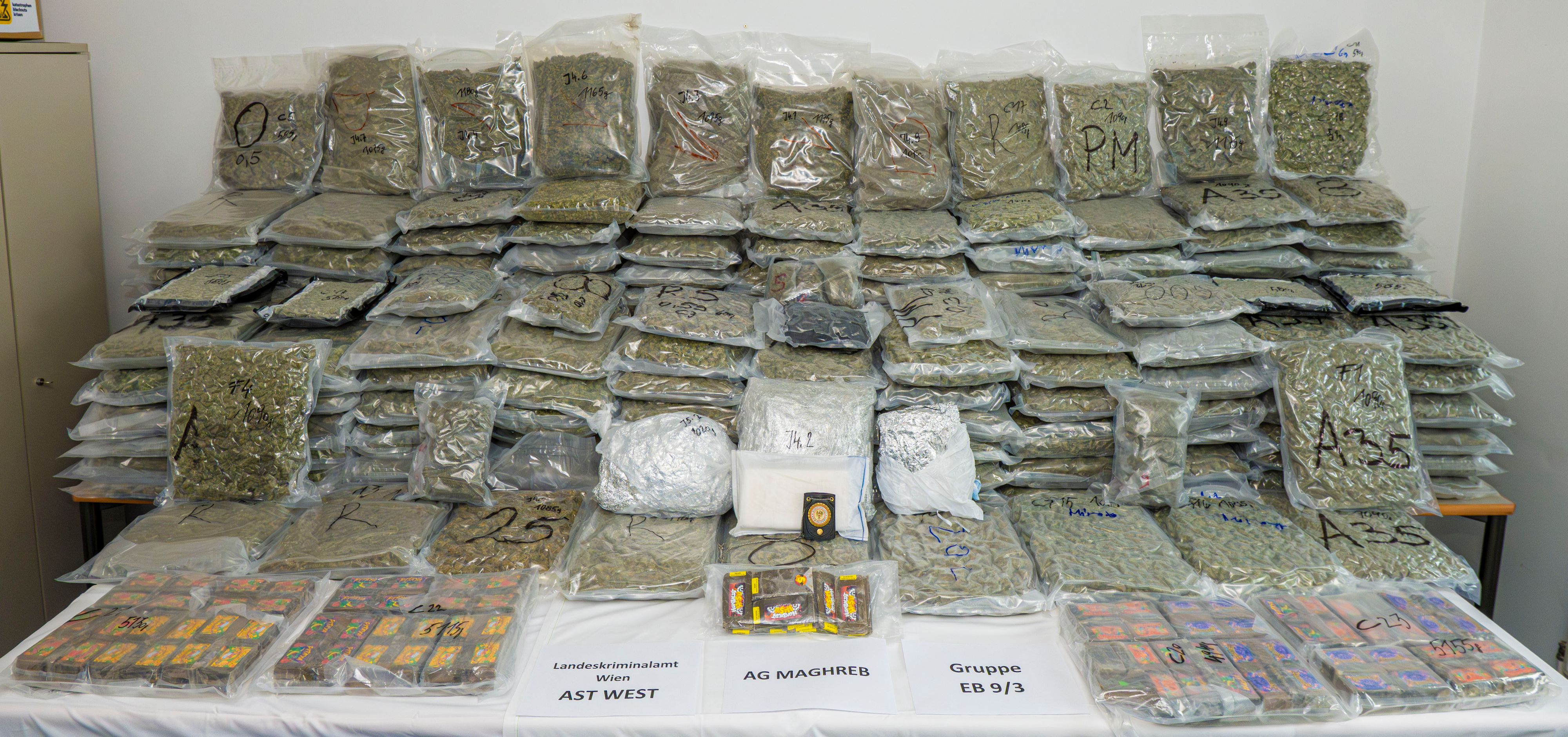 Der Wiener Polizei ist ein Schlag gegen eine international agierende Drogenbande gelungen.
