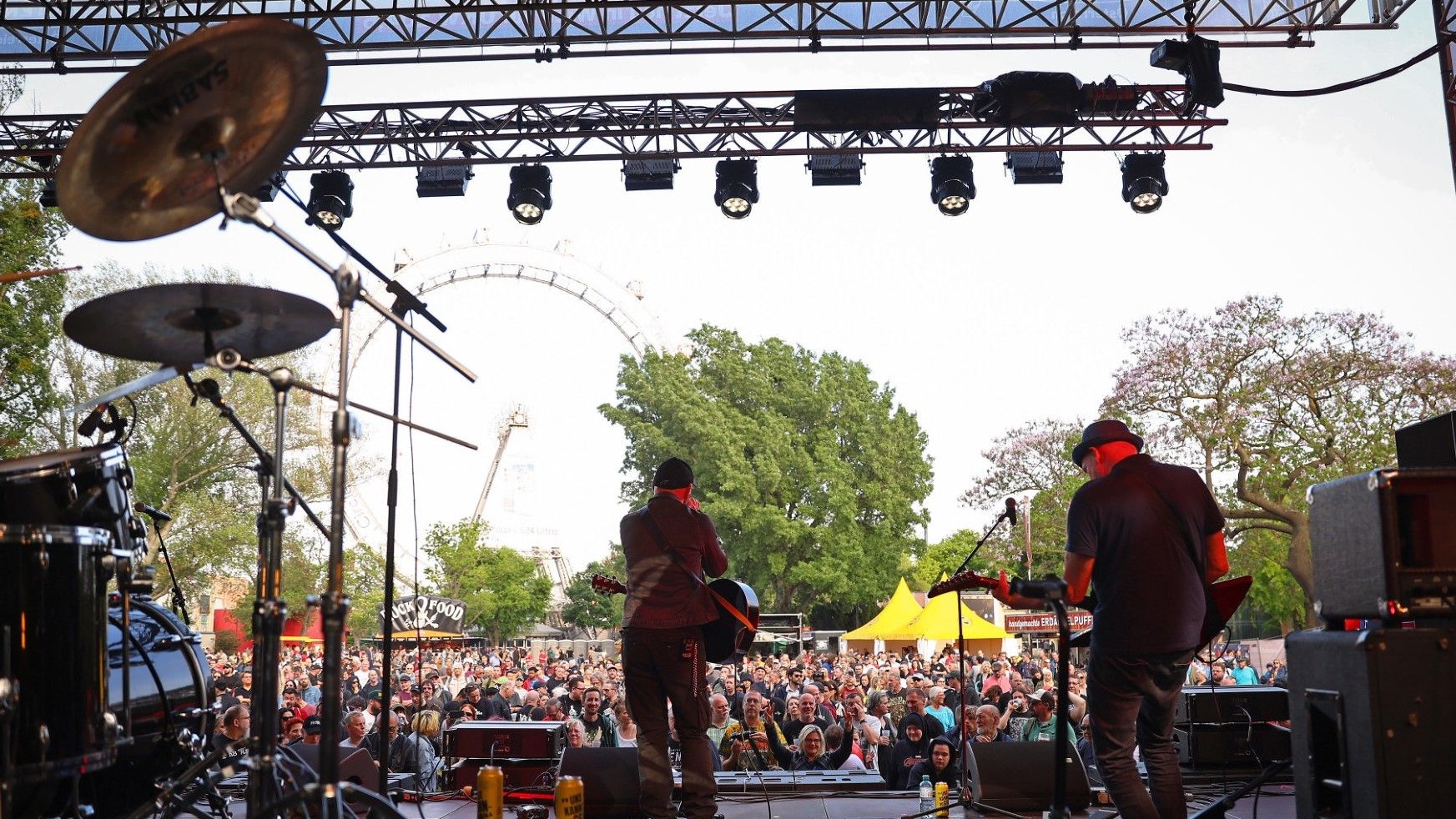 Für Stimmung sollen verschiedene Live-Acts sorgen.