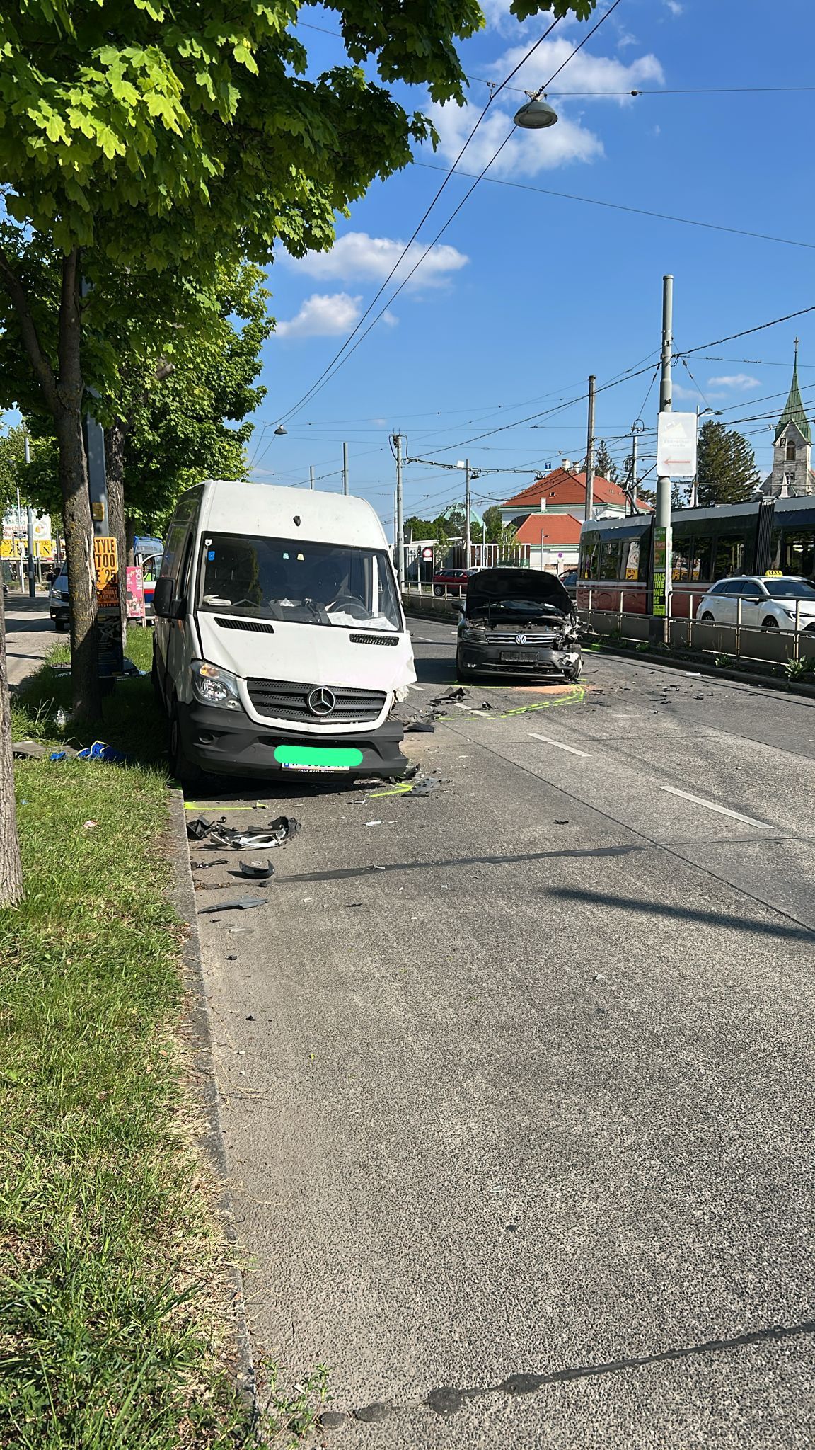 Am Dienstagnachmittag krachten in Simmering zwei Autos zusammen.
