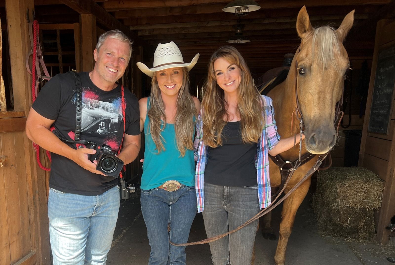 Manfred und Nelly Baumann mit ihrem Stargast Amber Marshall