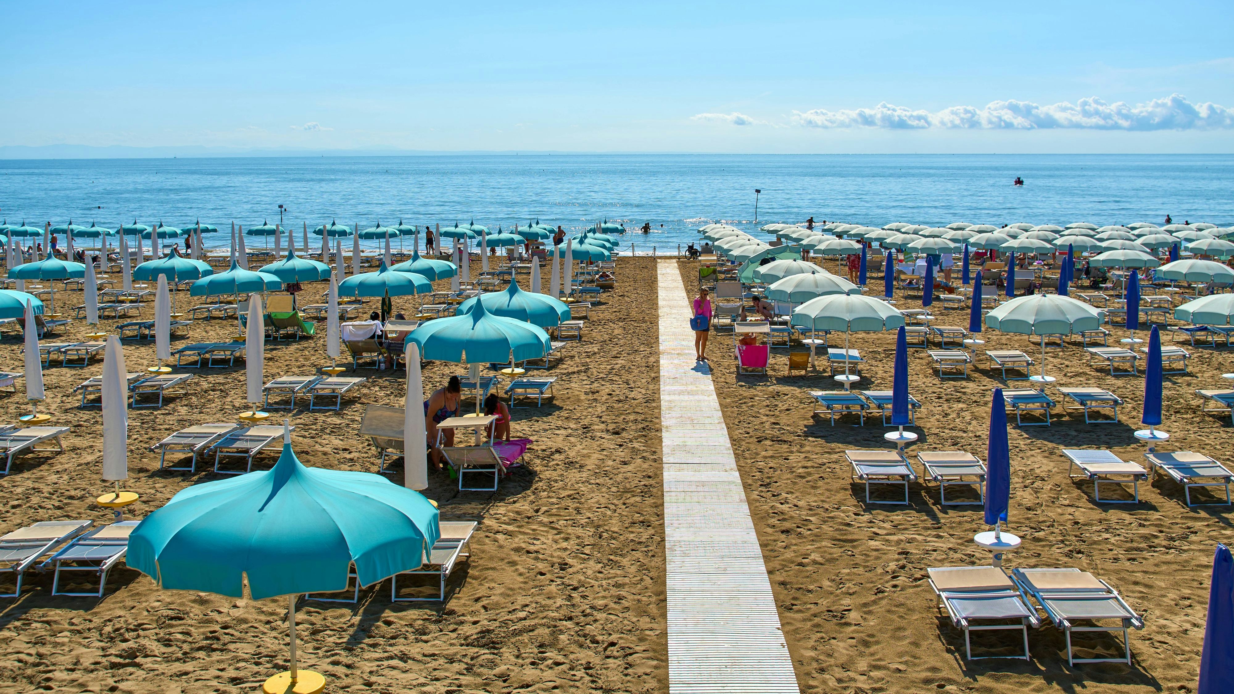 Heute.at - Österreicher stirbt am Adria-Strand von Bibione