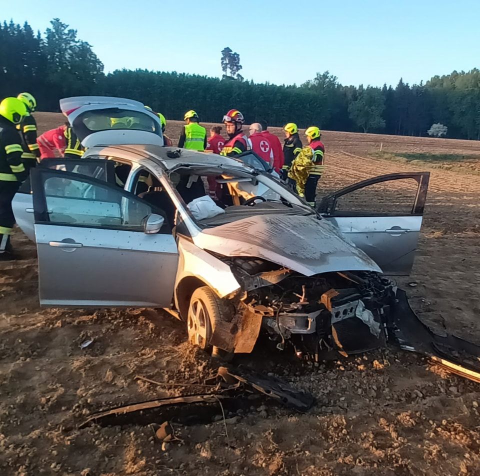 Vier Feuerwehren rückten zur Menschenrettung aus.