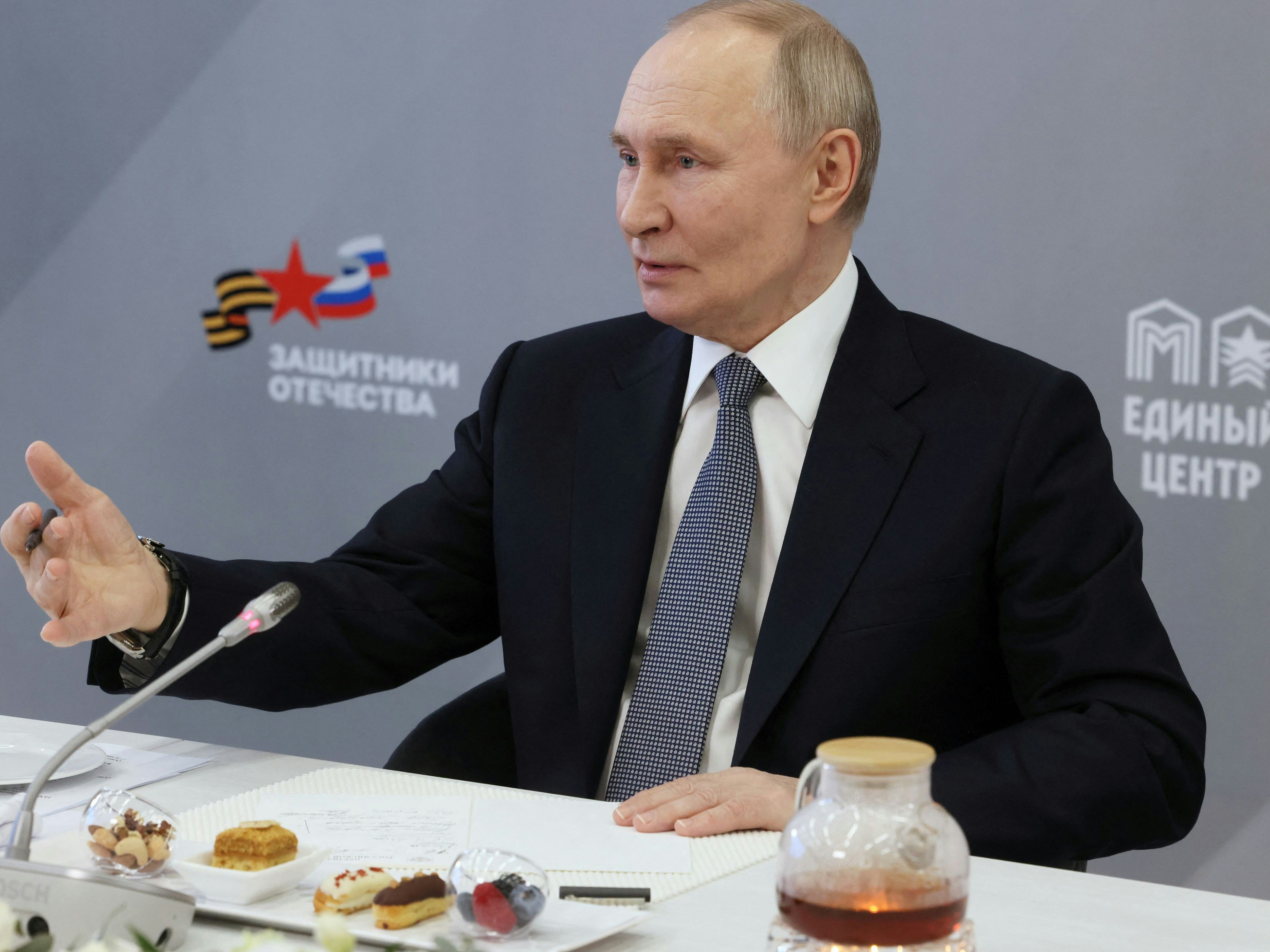 Russian President Vladimir Putin meets with employees and wards of the Defenders of the Fatherland state fund supporting Russian service members involved in Russia-Ukraine conflict and their families, in Moscow, Russia March 6, 2025. Sputnik/Mikhail Metzel/Pool via REUTERS ATTENTION EDITORS - THIS IMAGE WAS PROVIDED BY A THIRD PARTY.