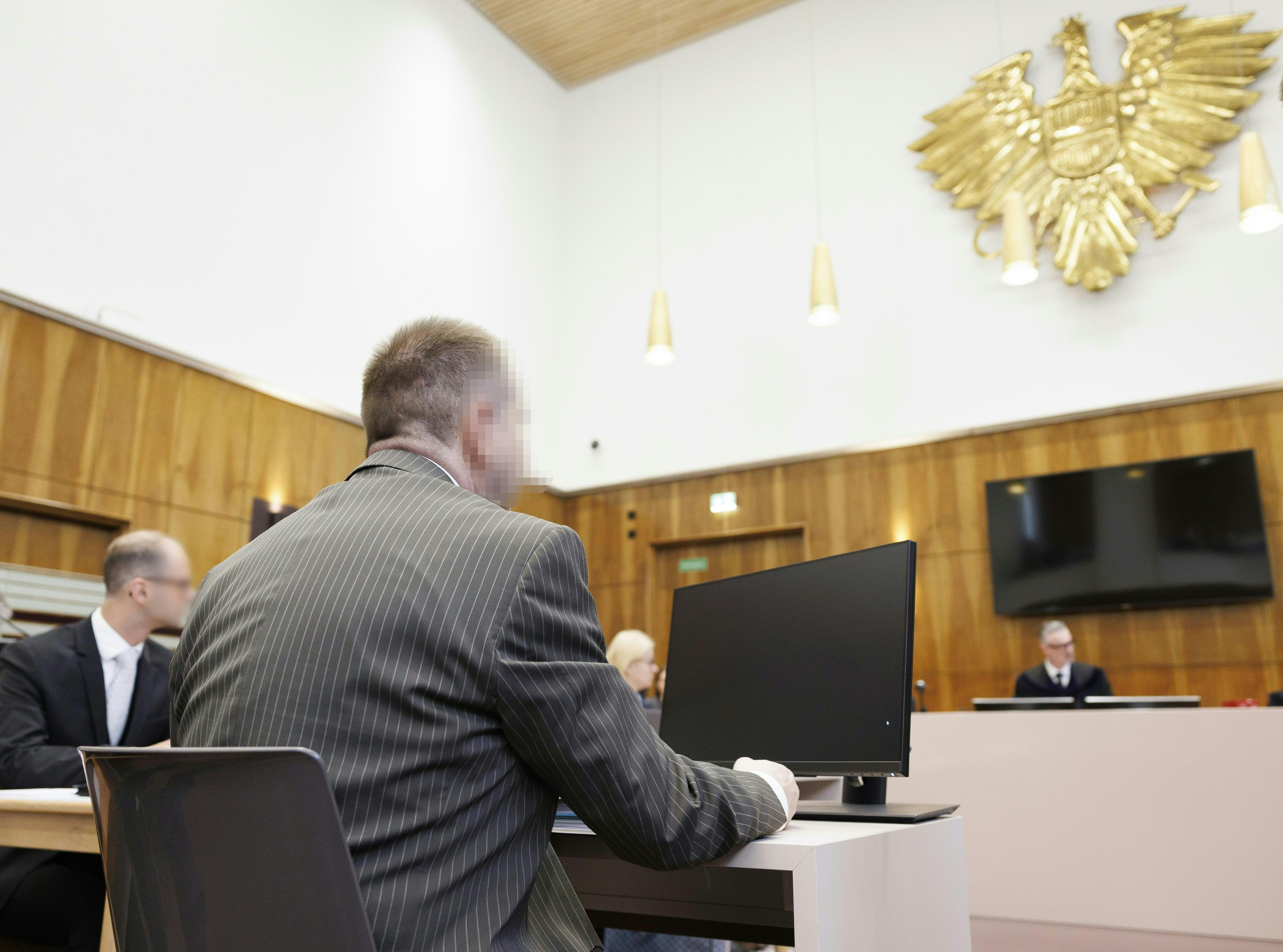 Der Mann wurde zu einer lebenslangen Freiheitsstrafe verurteilt. 