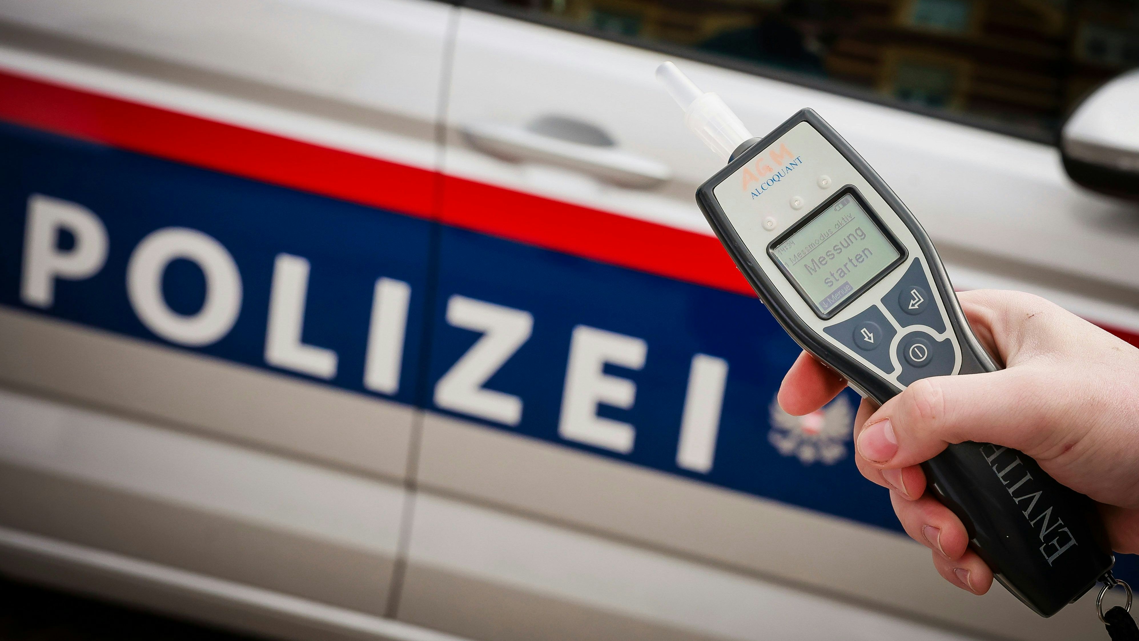 Heute.at - Zwei Kinder im Auto – Mutter mit 2,08 Promille gestoppt