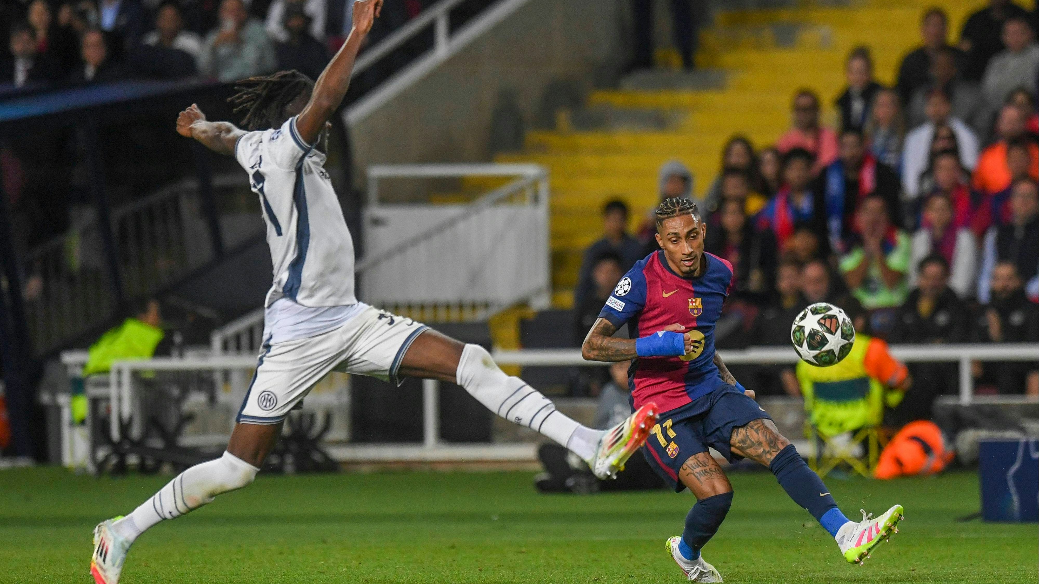 Raphinha glänzt für Barca in der Champions League.