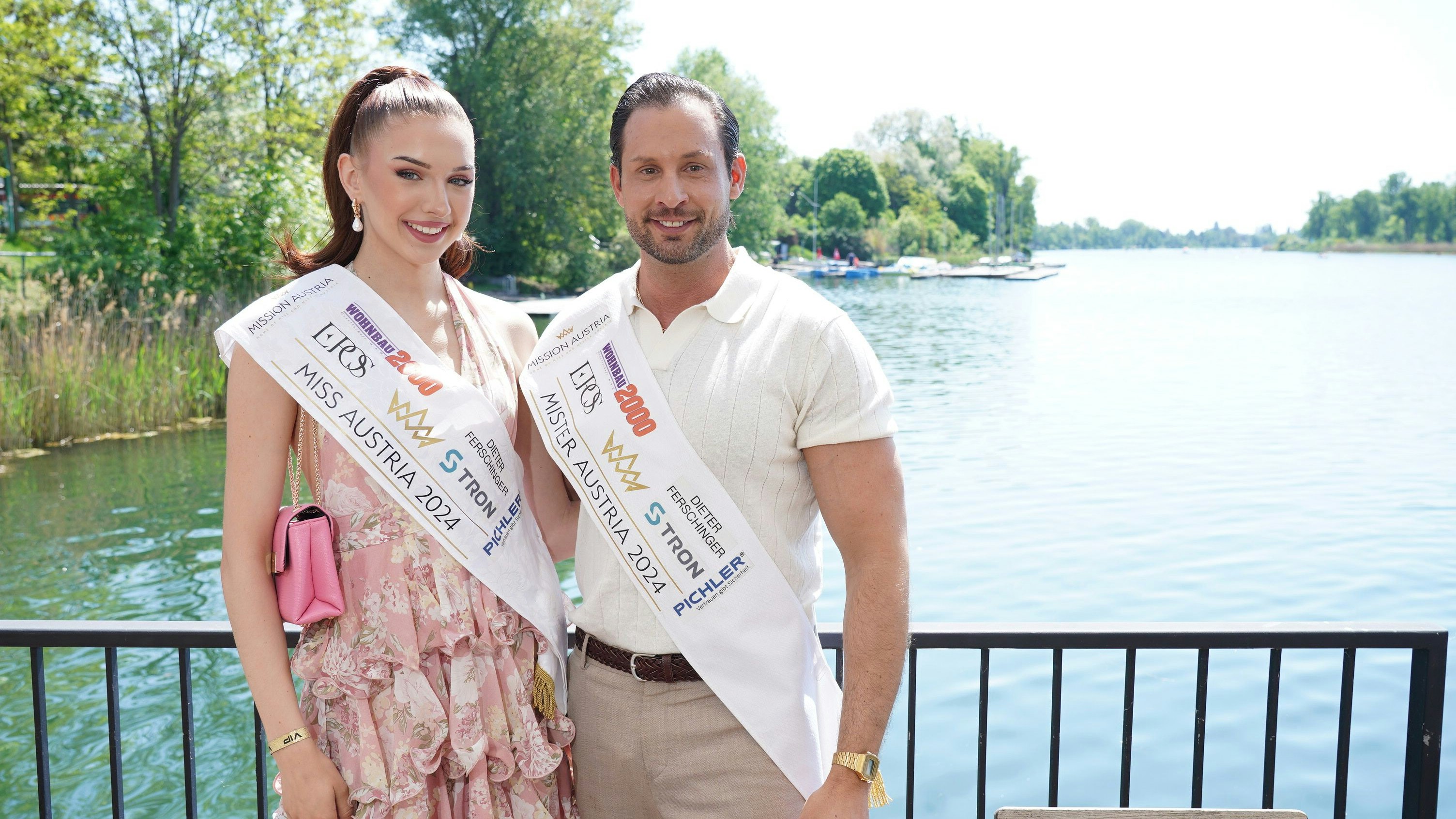 Miss Austria Lucia Sisic mit Mister Austria Christopher Dengg beim Floß-Opening. 